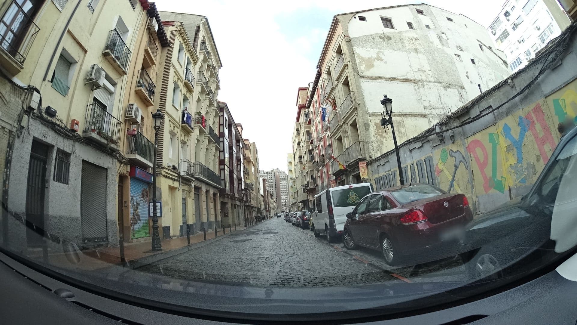 Street view near Albergue de Zaragoza, Zaragoza — © sashazykov (CC BY-SA · Mapillary)
