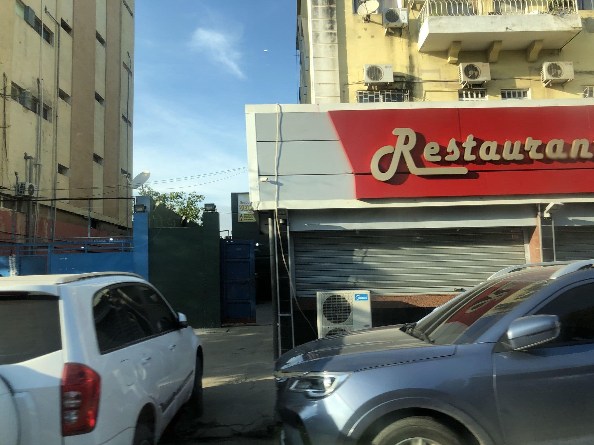 Street view near Maculusso, Ingombota — © via (CC BY-SA · Mapillary)