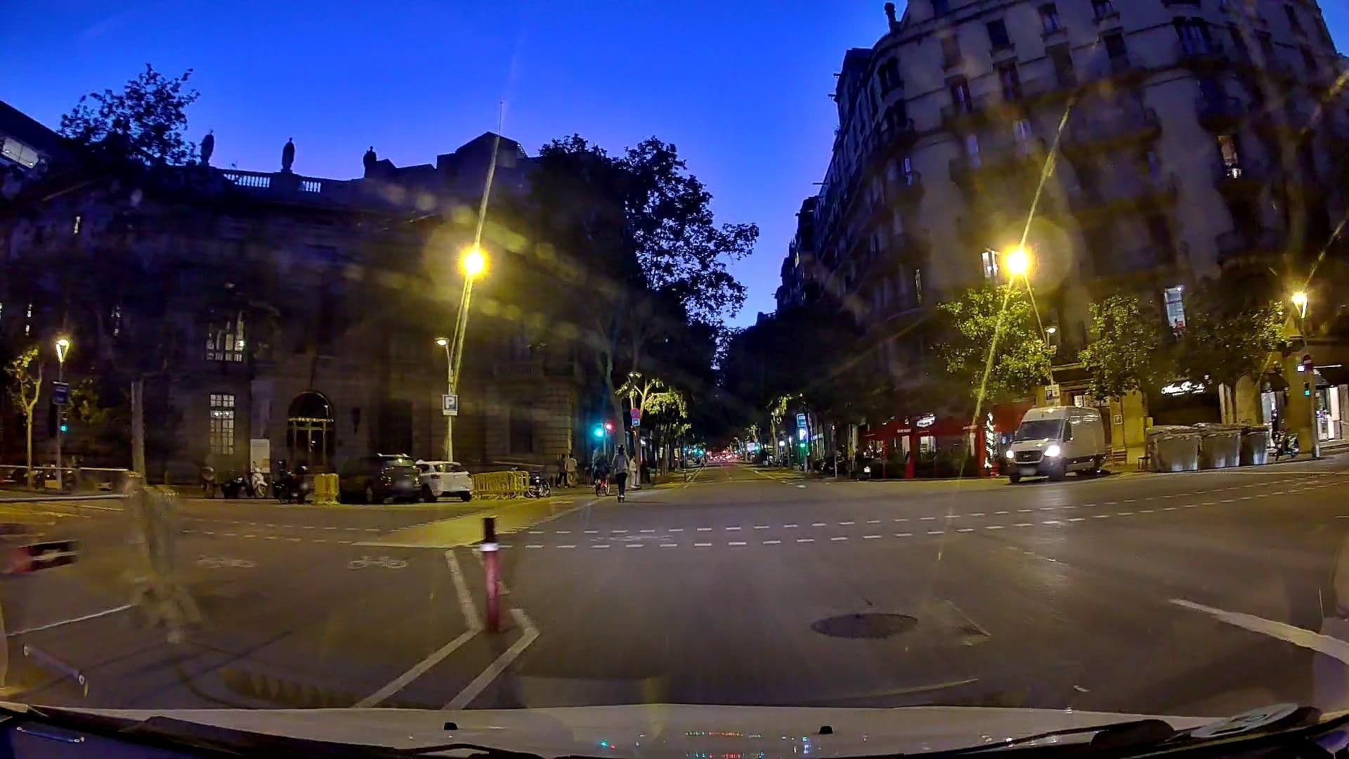 Street view near Hostal Boutique Khronos, Dreta de l'Eixample — © m_esp_32 (CC BY-SA · Mapillary)