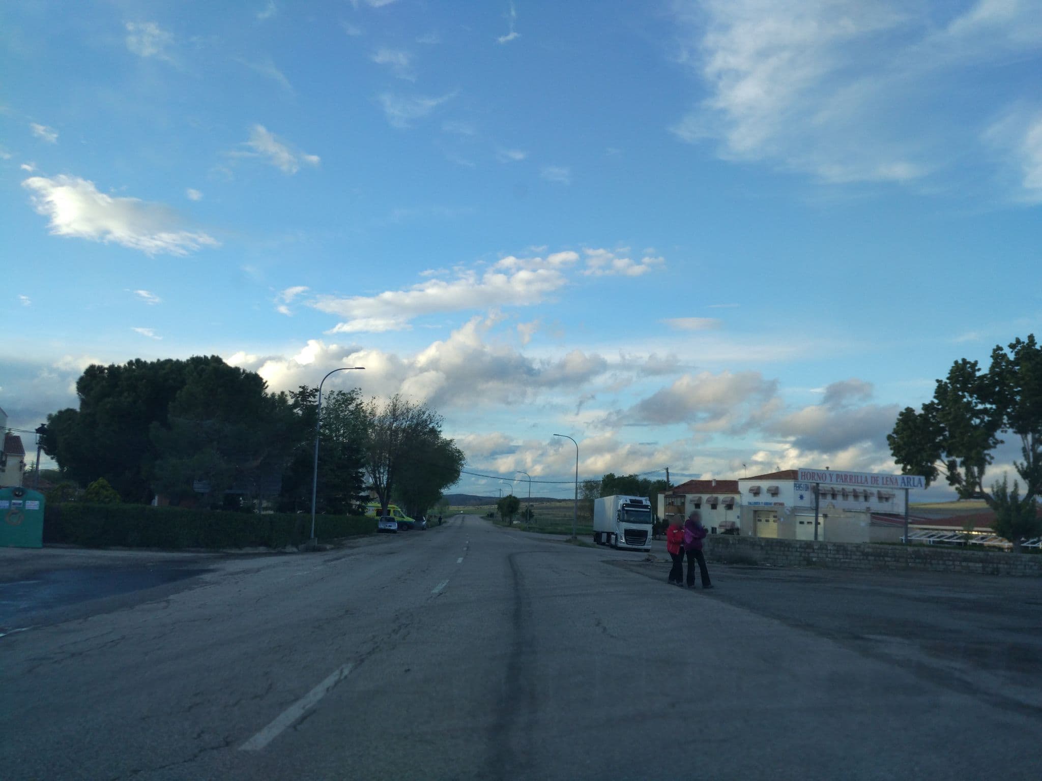 Street view near Hostal Restaurante Casa Juanis, Sigüenza — © polkillas (CC BY-SA · Mapillary)