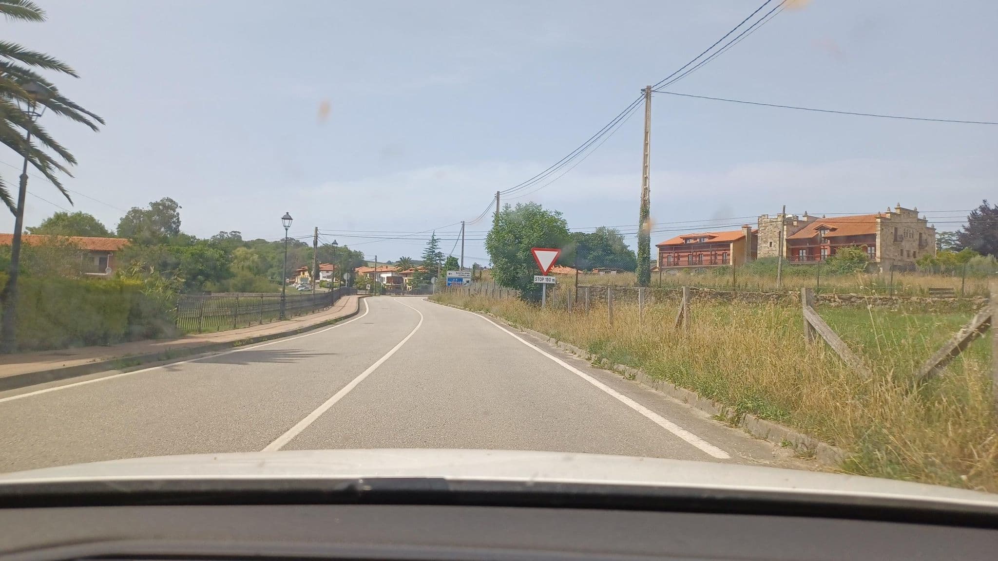 Street view near Hospedaje Fernando, Santillana — © normanm (CC BY-SA · Mapillary)