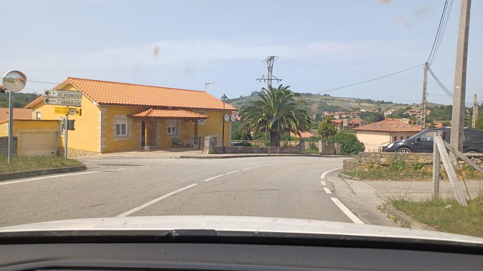 Street view near Posada Penna, Santillana — © normanm (CC BY-SA · Mapillary)