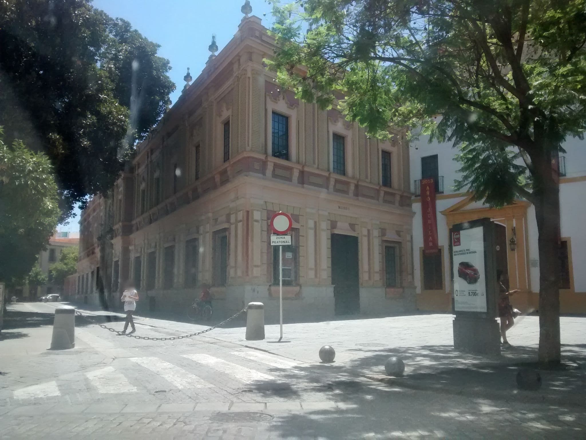 Street view near Tempa Museo, Sevilla