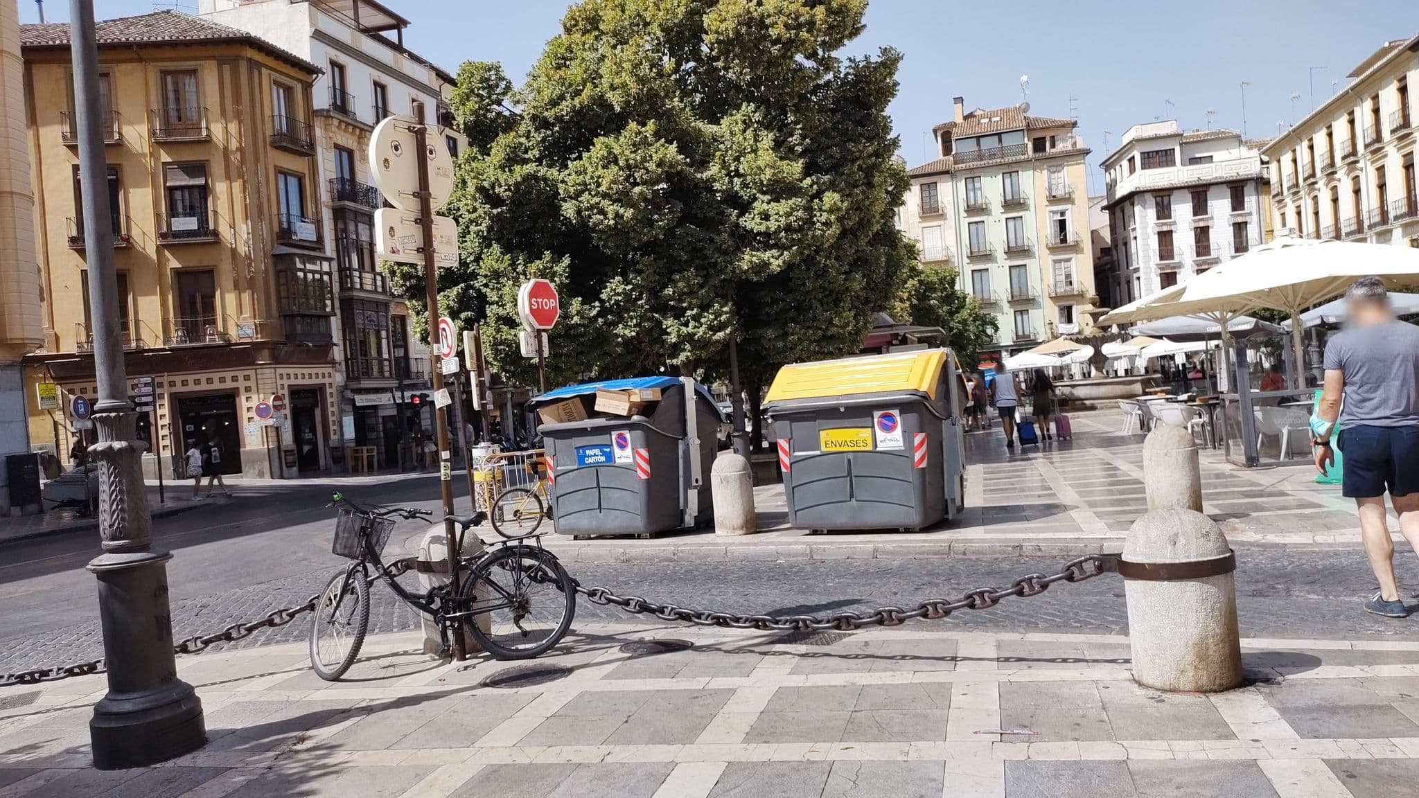 Street view near Hotel Macià Plaza, Granada