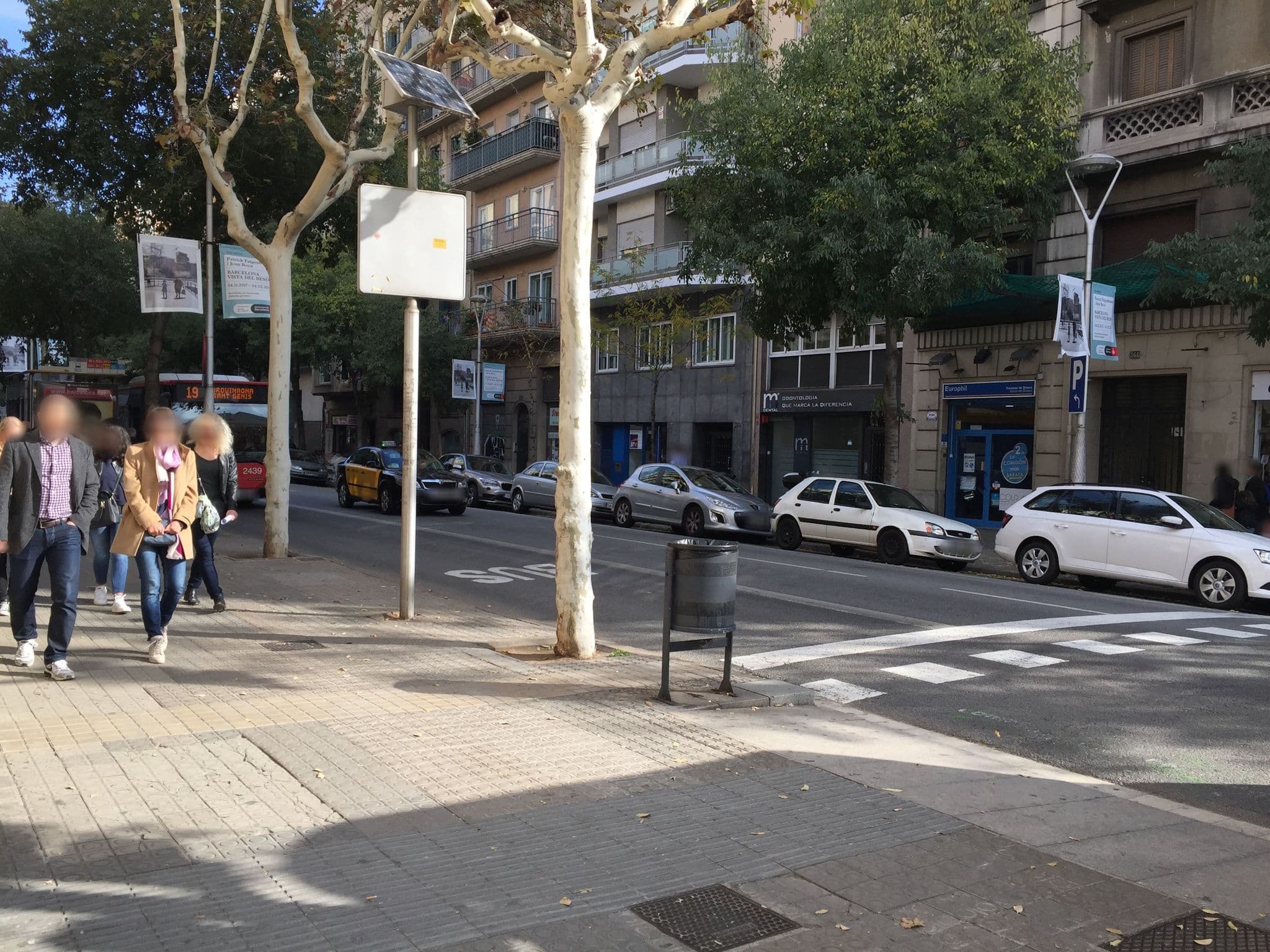 Street view near Hotel ibis Barcelona Centro, Sagrada Família — © richlv (CC BY-SA · Mapillary)