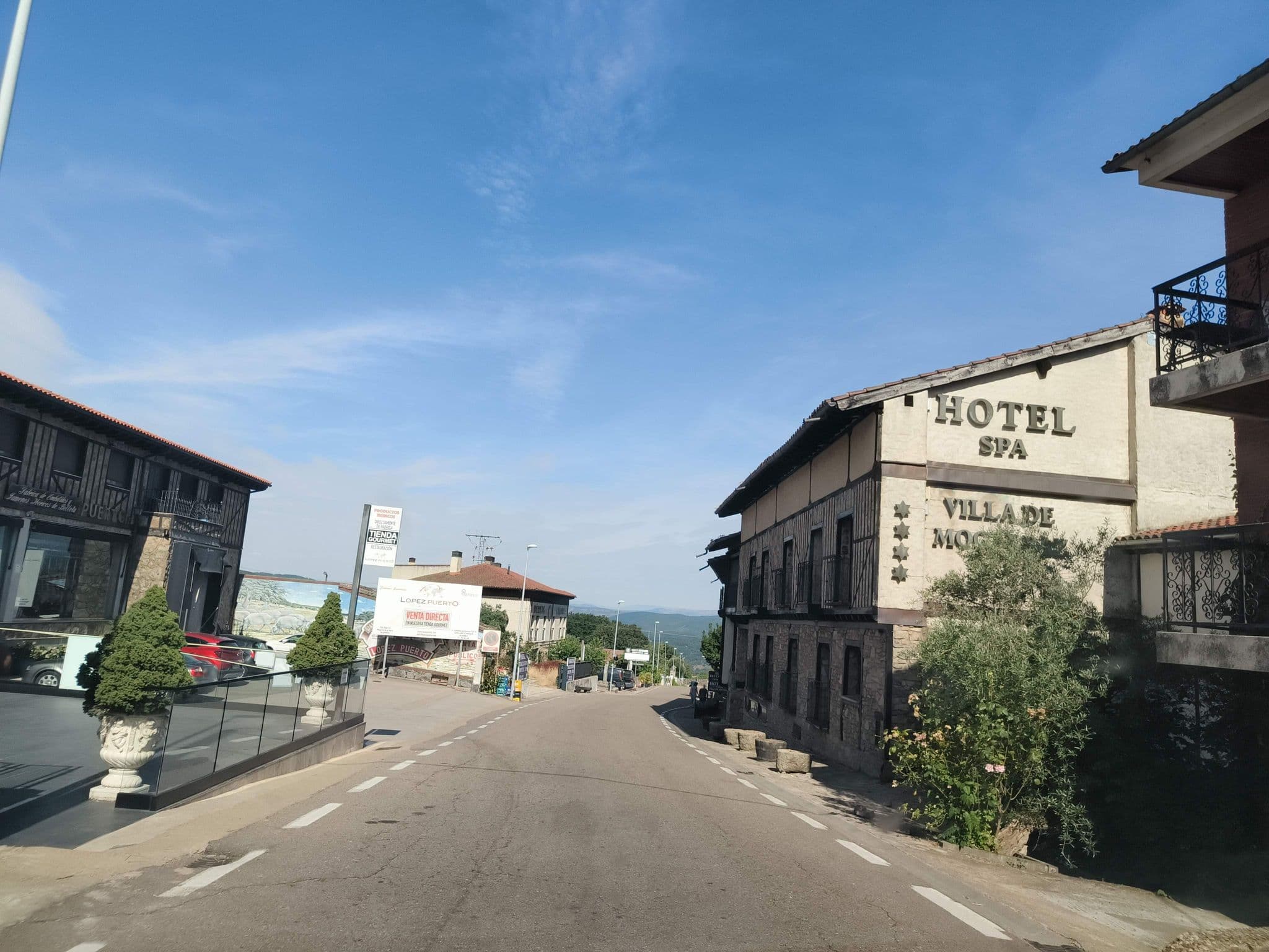 Street view near Casa Rural El Humilladero, La Alberca — © sanchi (CC BY-SA · Mapillary)