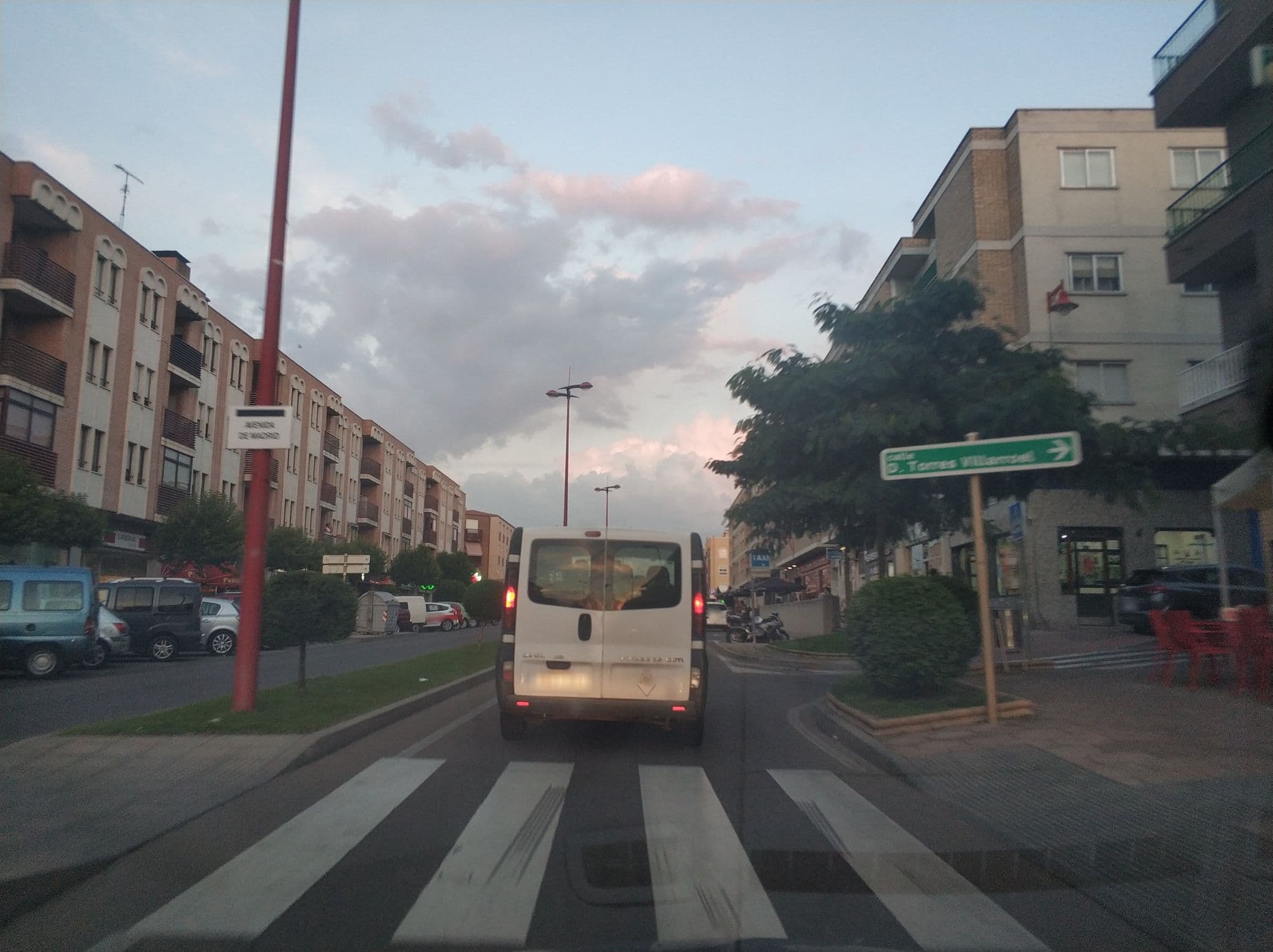 Street view near Hostal El Caserón, Santa Marta de Tormes — © sanchi (CC BY-SA · Mapillary)