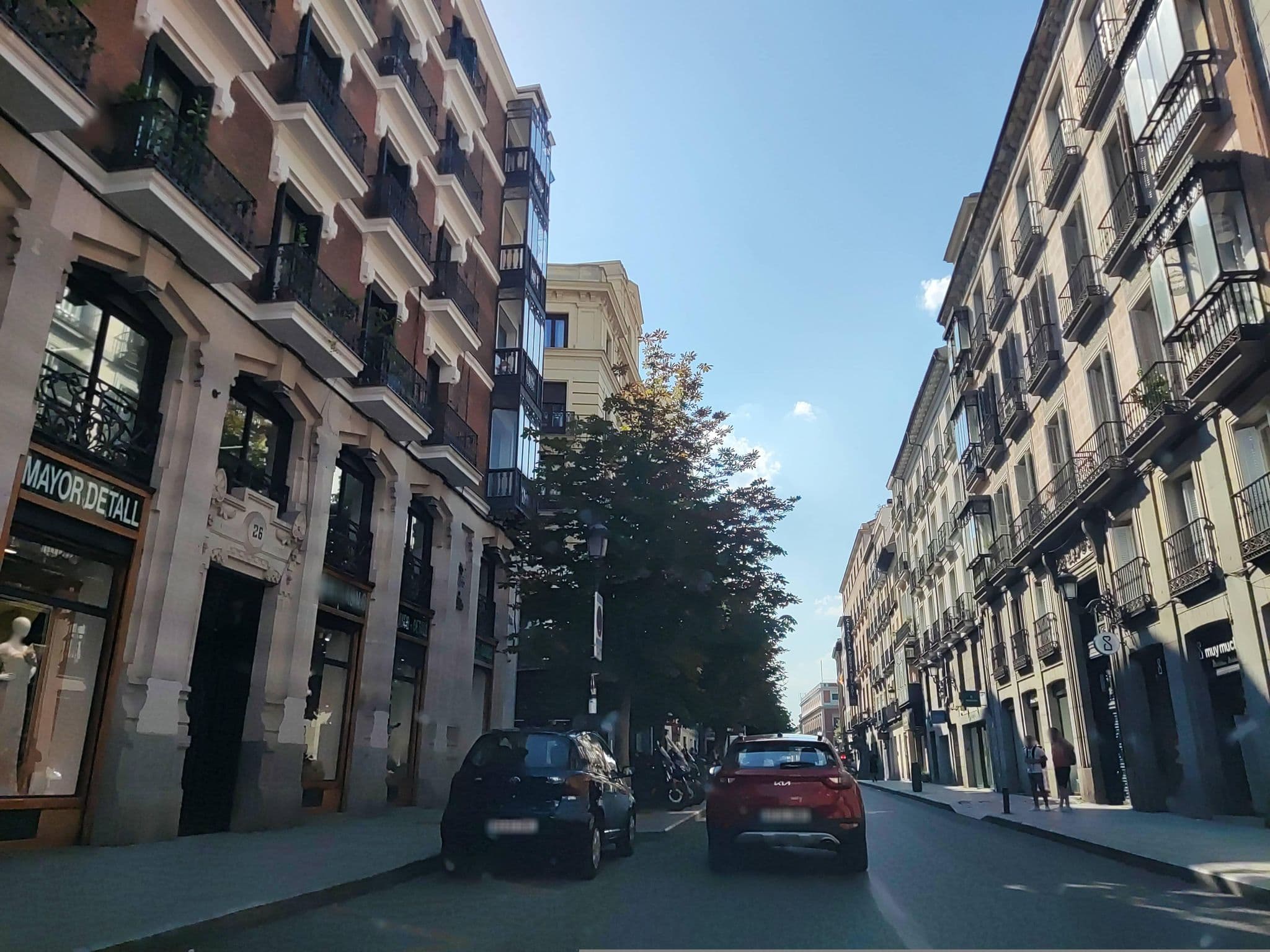 Street view near Entre, Madrid — © polkillas (CC BY-SA · Mapillary)