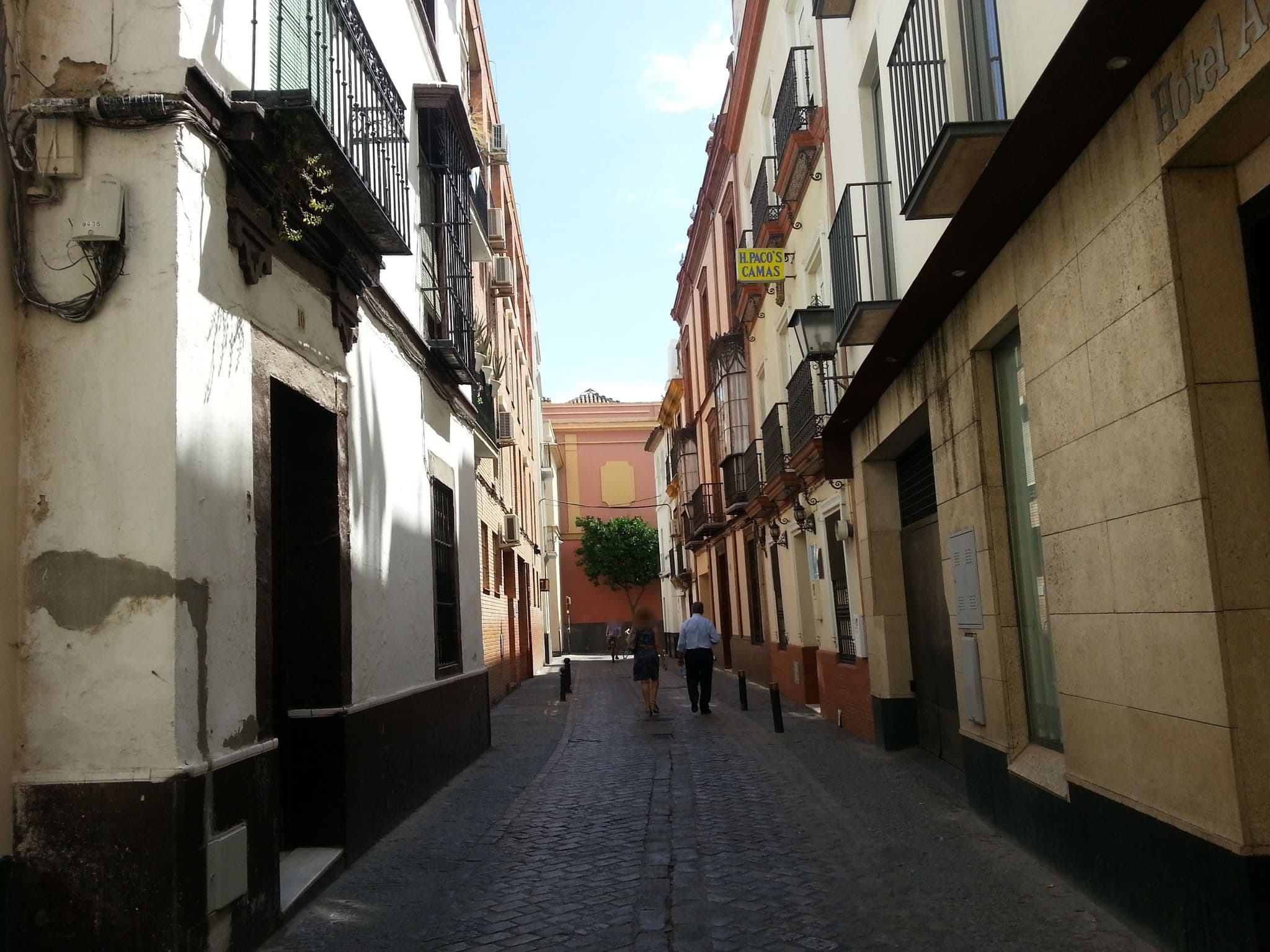 Street view near Aacr Museo, Sevilla