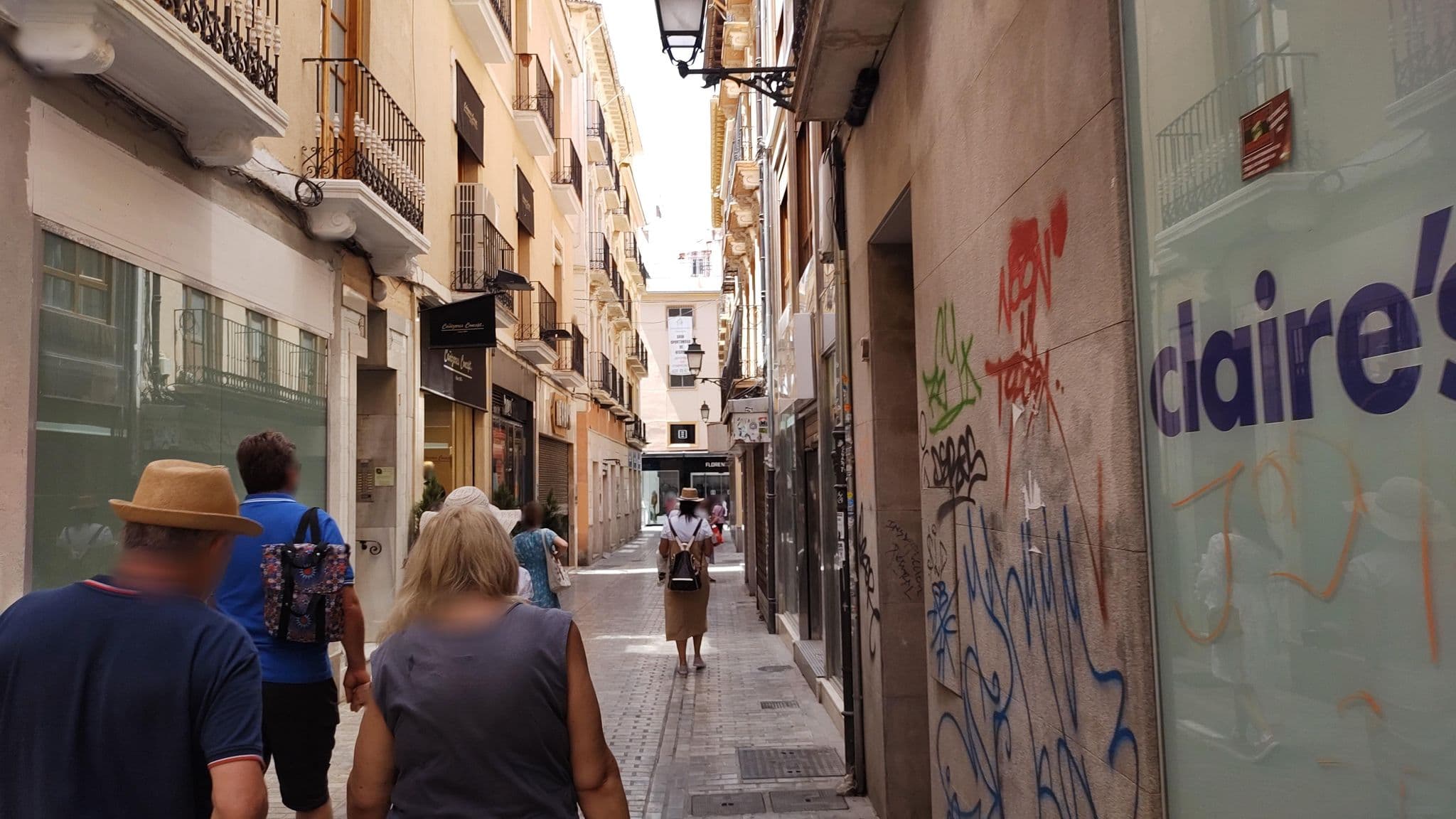Street view near Room Mate Leo Hotel, Granada