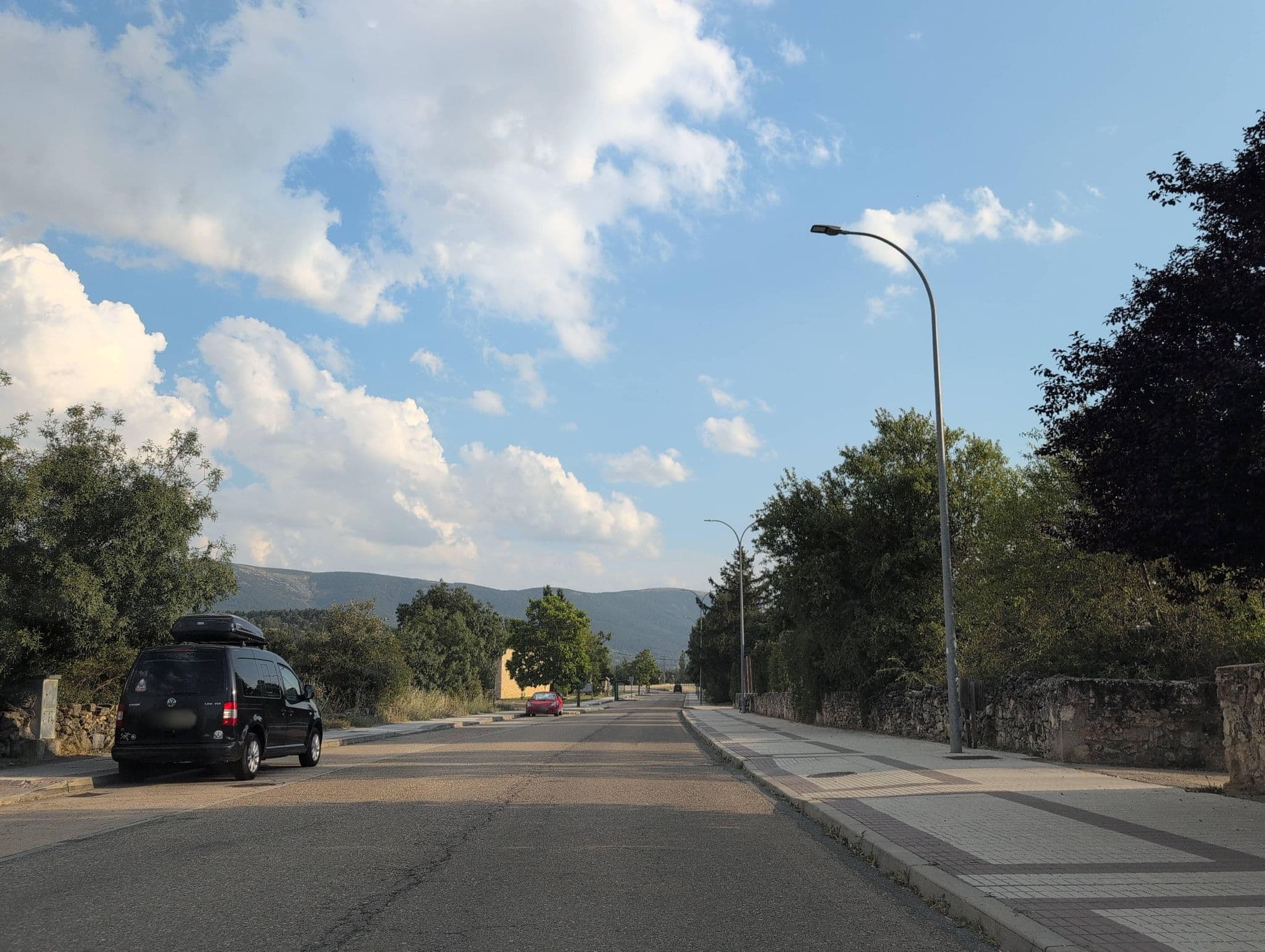Street view near La Cerca de Candi, Buitrago del Lozoya — © Albergarri788 (CC BY-SA · Mapillary)