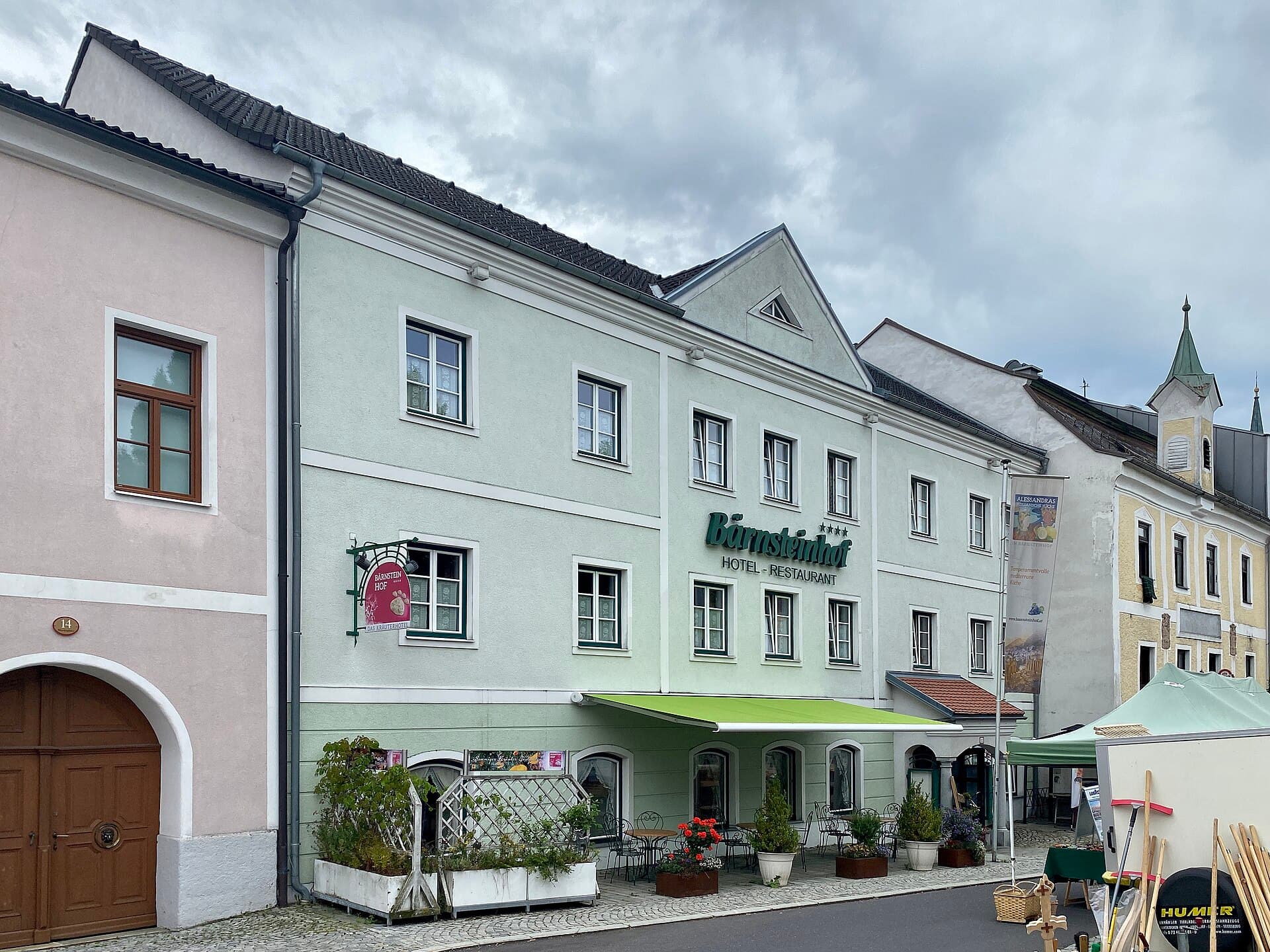 Hotel Bärnsteinhof (via Wikimedia Commons, CC BY-SA 4.0)