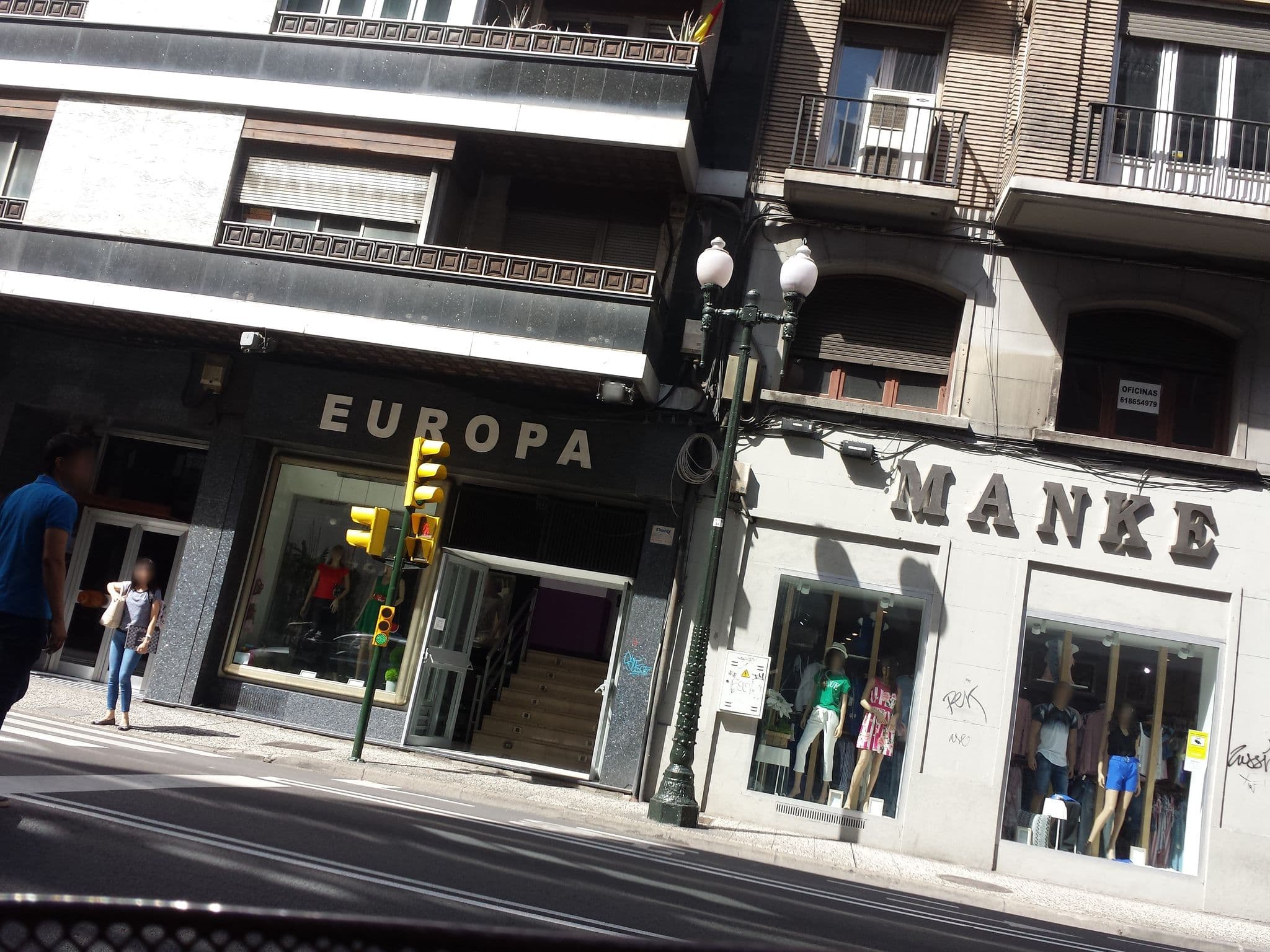 Street view near Hostal Cataluña, Zaragoza — © robot8a (CC BY-SA · Mapillary)