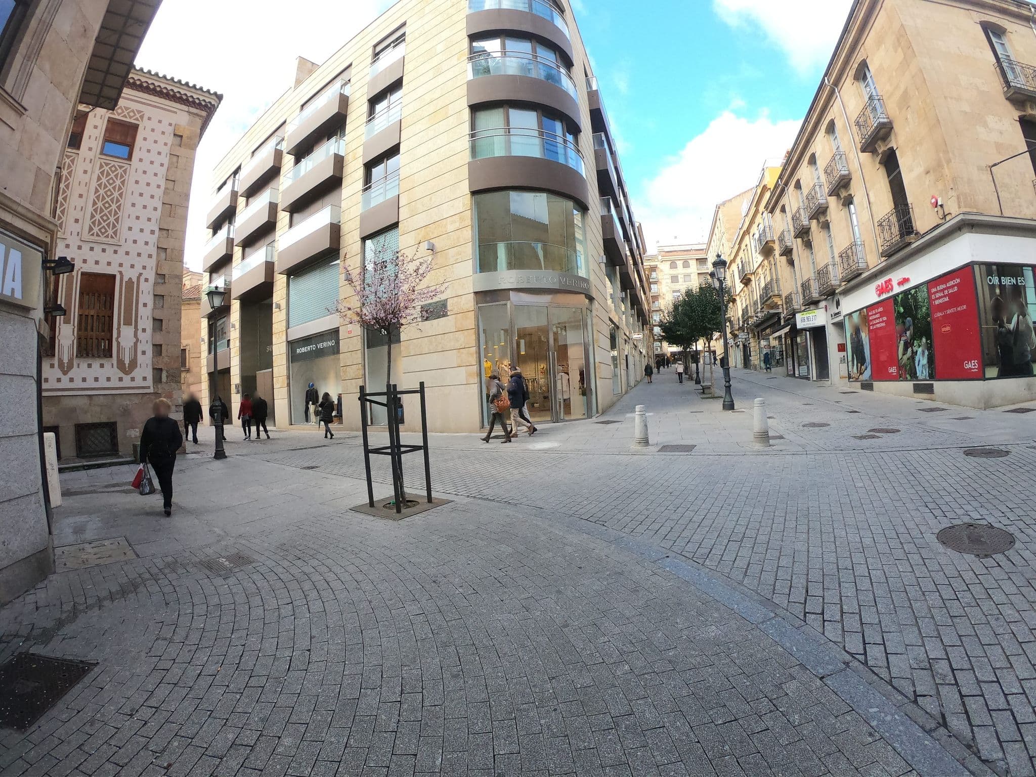 Street view near Apartamentos Be Salamanca, Santa Marta de Tormes — © sanchi (CC BY-SA · Mapillary)