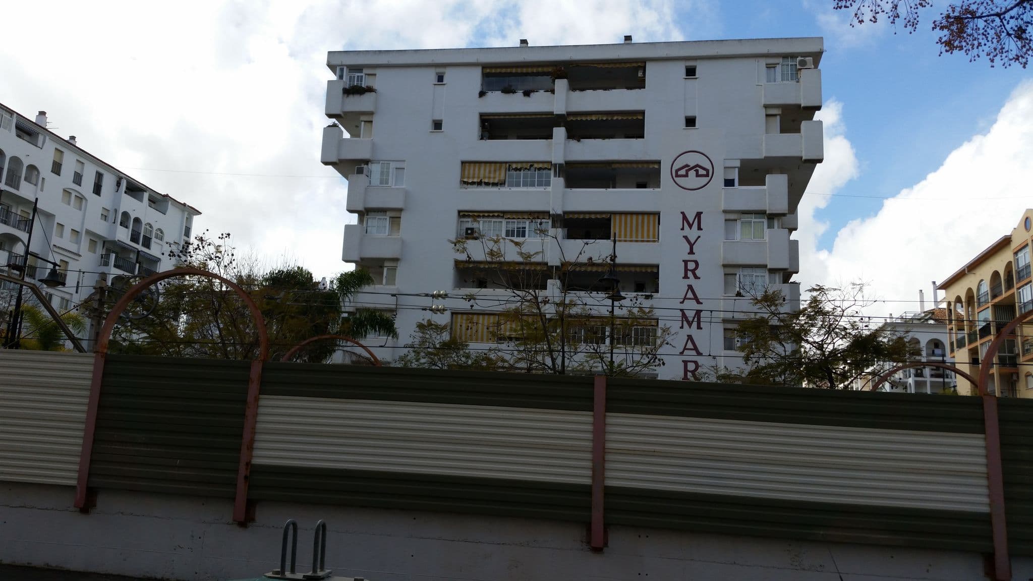 Street view near Las Camelias 8, Fuengirola — © jaakkoh (CC BY-SA · Mapillary)