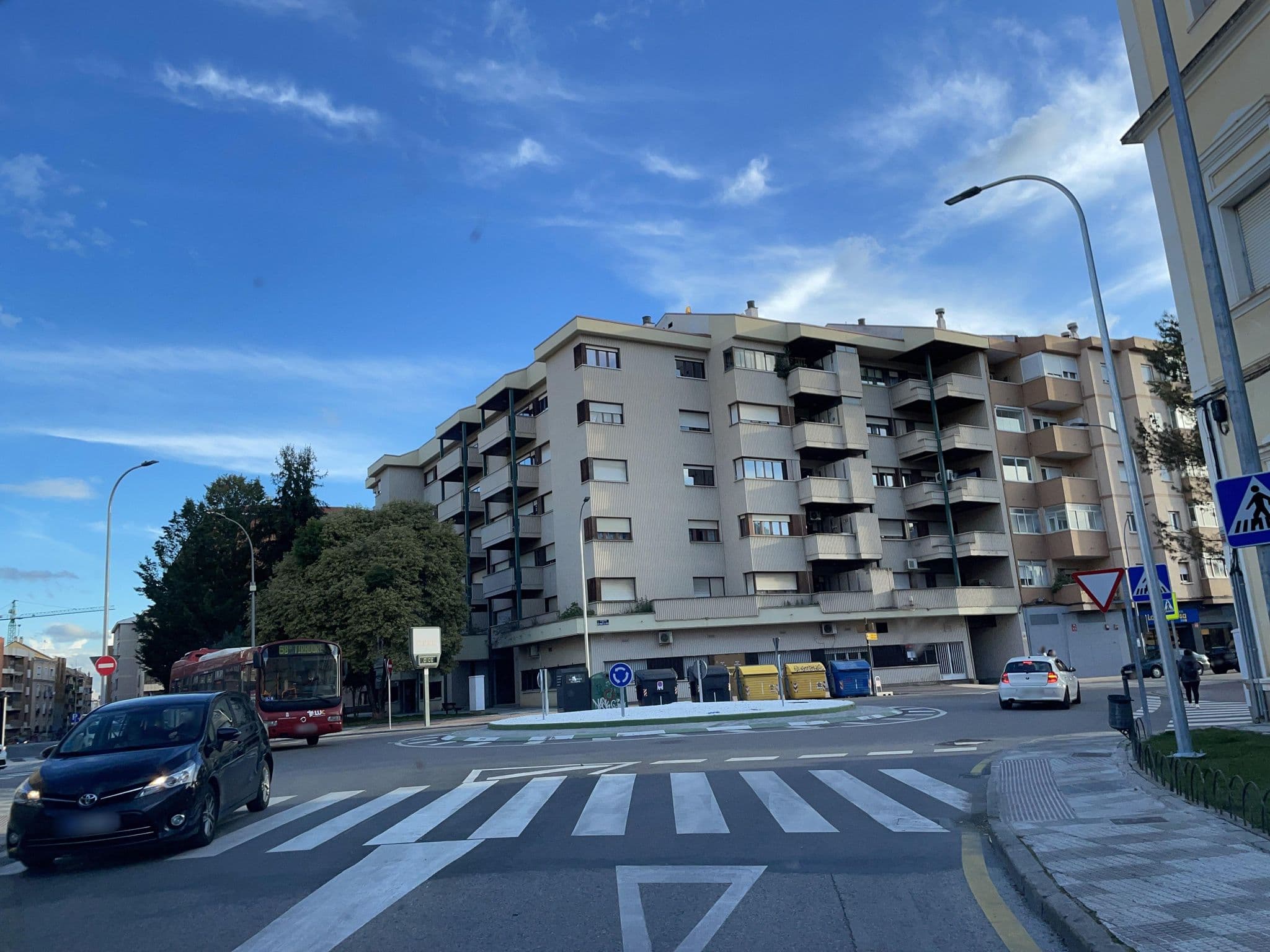 Street view near Albergue de Peregrinos, Cuenca — © seraq (CC BY-SA · Mapillary)
