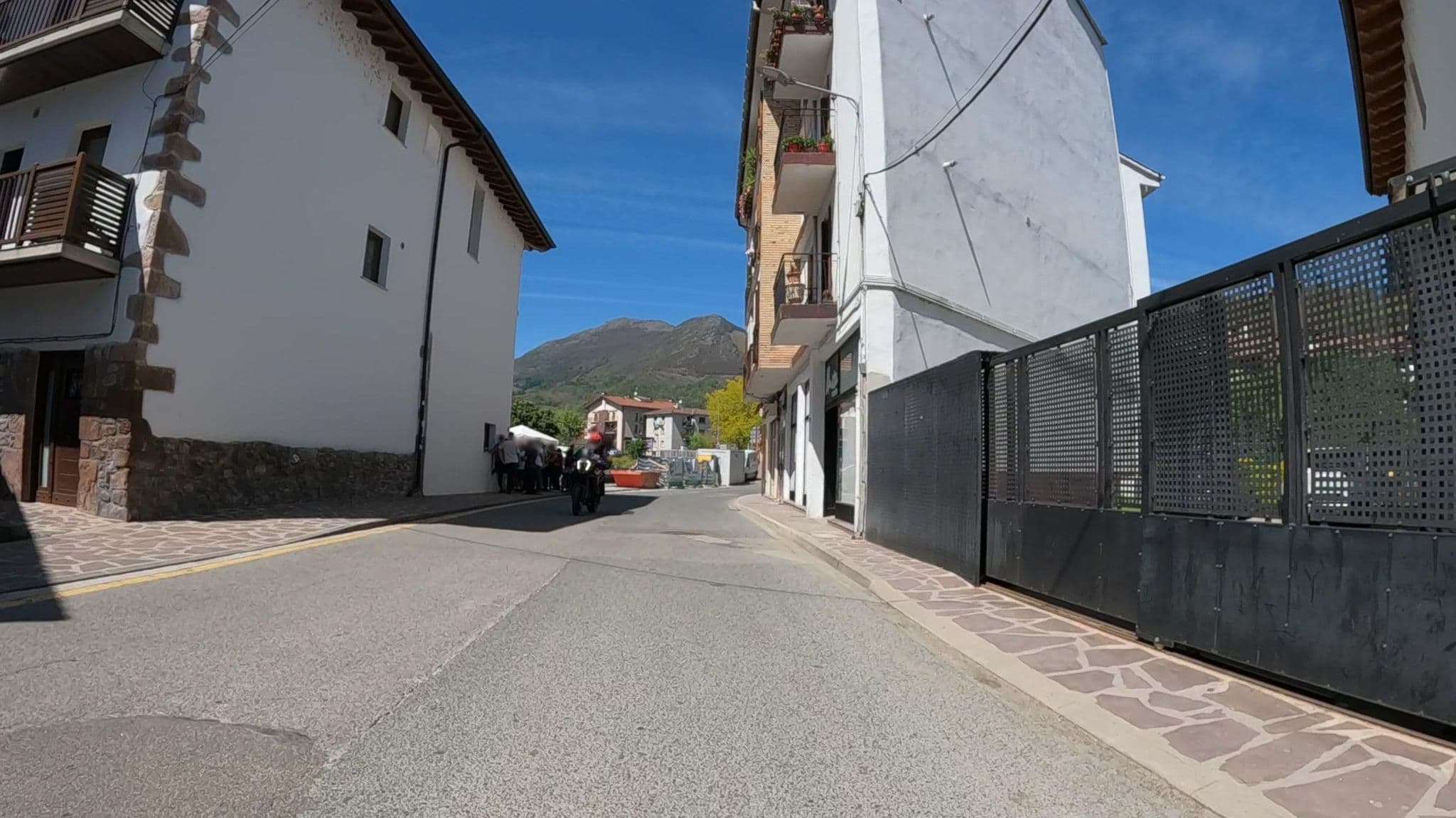 Street view near Hostal Ameztia II, Doneztebe-Santesteban — © mikelo (CC BY-SA · Mapillary)