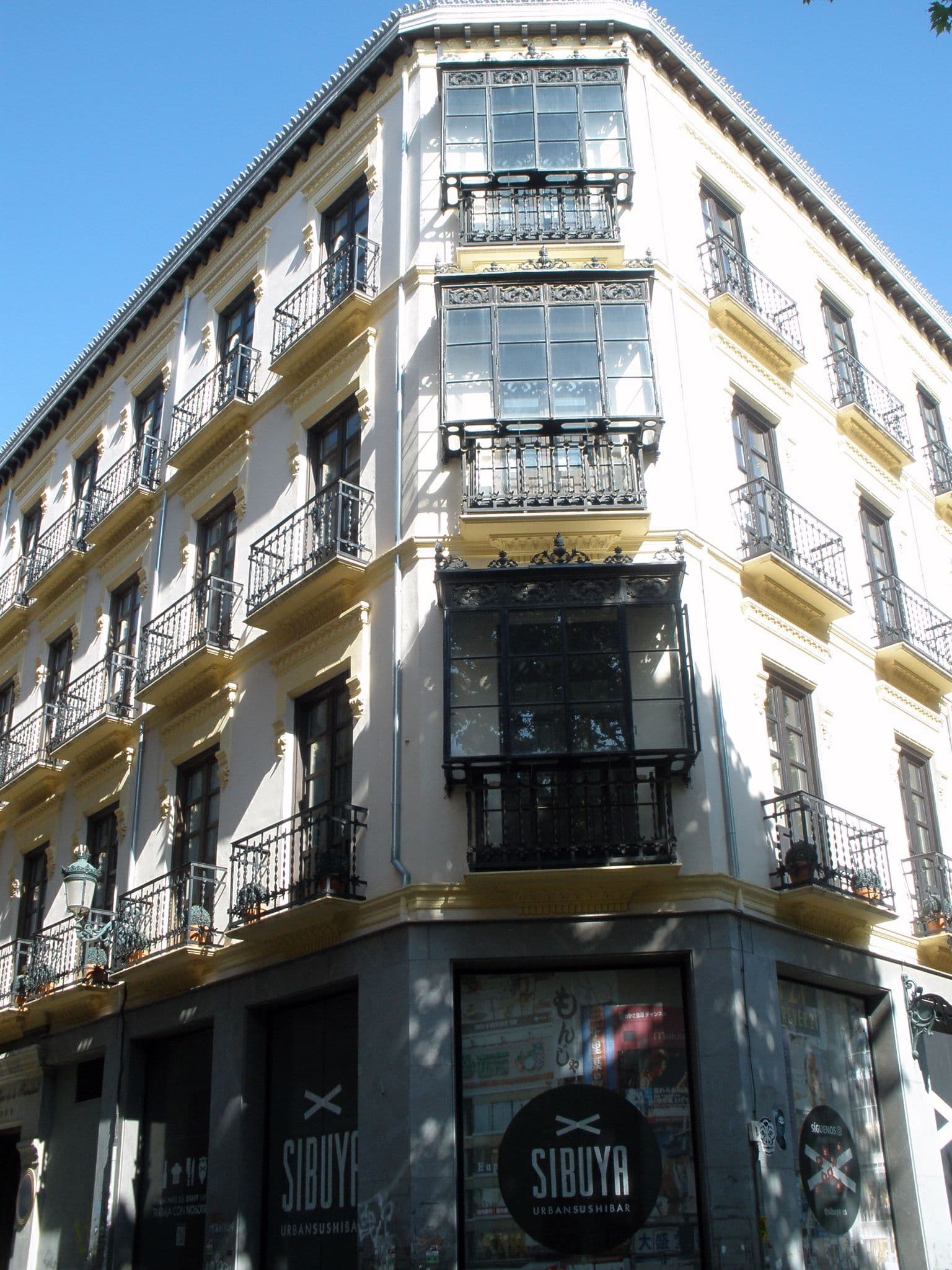 Hotel Casa de la Trinidad (via Wikimedia Commons, CC0)