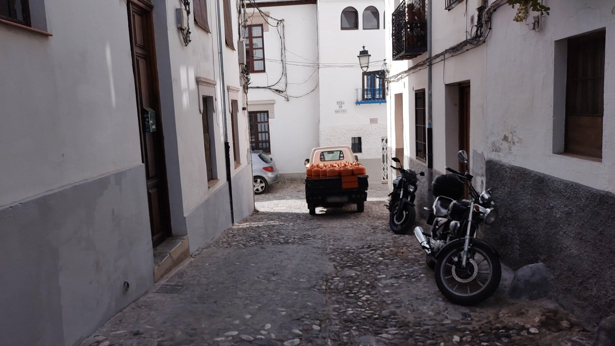 Street view near Posada de Quijada, Granada