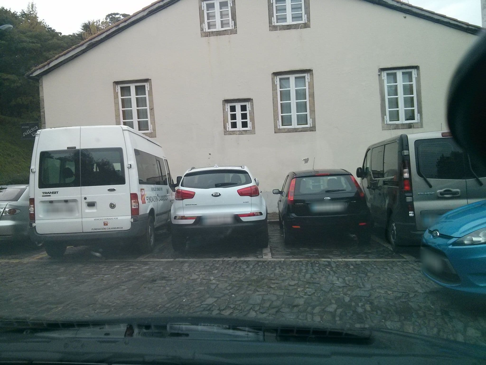 Street view near Alameda Rooms Santiago, Santiago de Compostela — © fpsampayo (CC BY-SA · Mapillary)