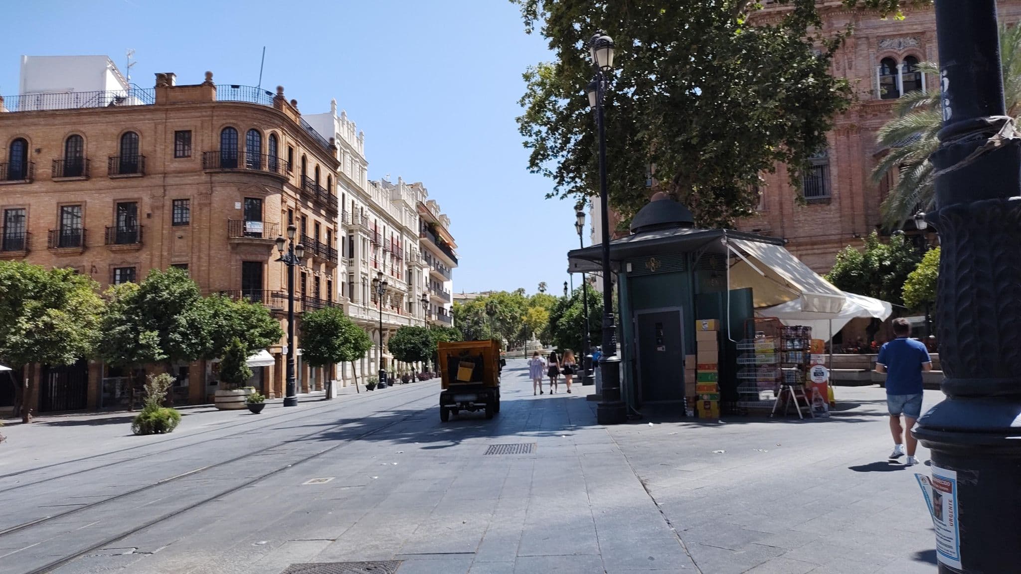 Street view near TOC hostel & suites, Sevilla — © rsandu (CC BY-SA · Mapillary)