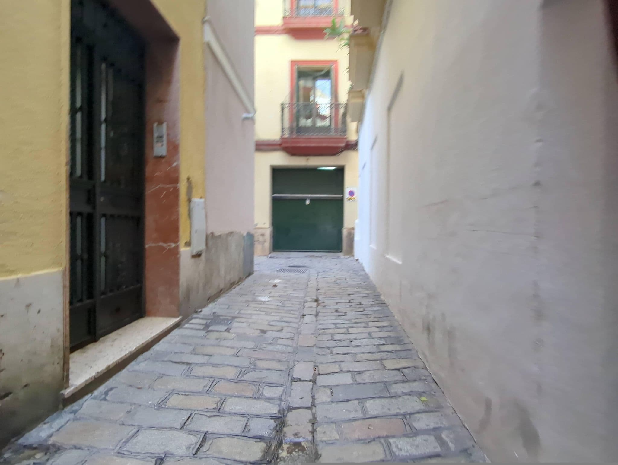 Street view near Hotel Cetina, Sevilla — © miguel_andrade (CC BY-SA · Mapillary)