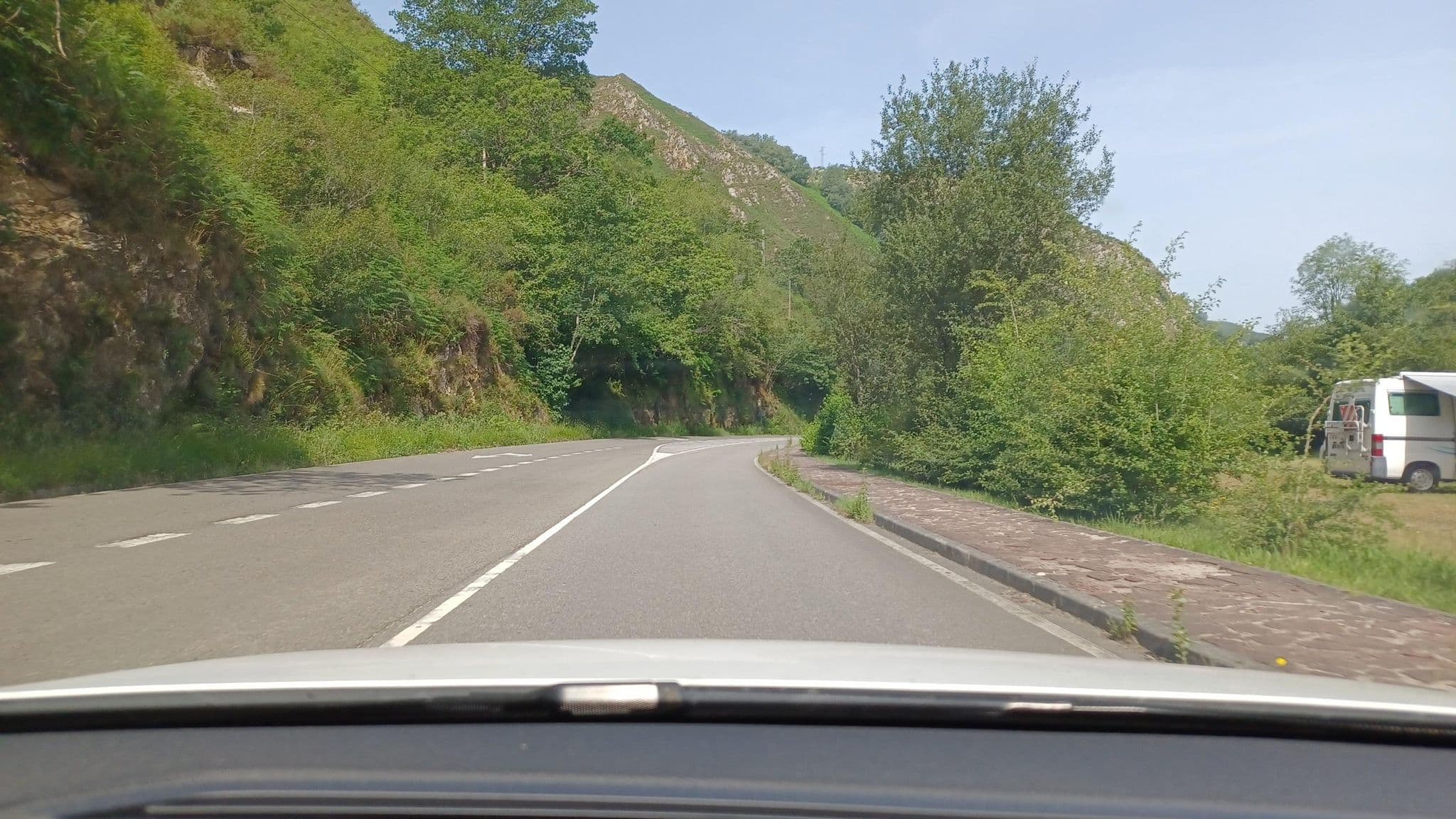 Street view near P3, Cangas de Onís — © normanm (CC BY-SA · Mapillary)