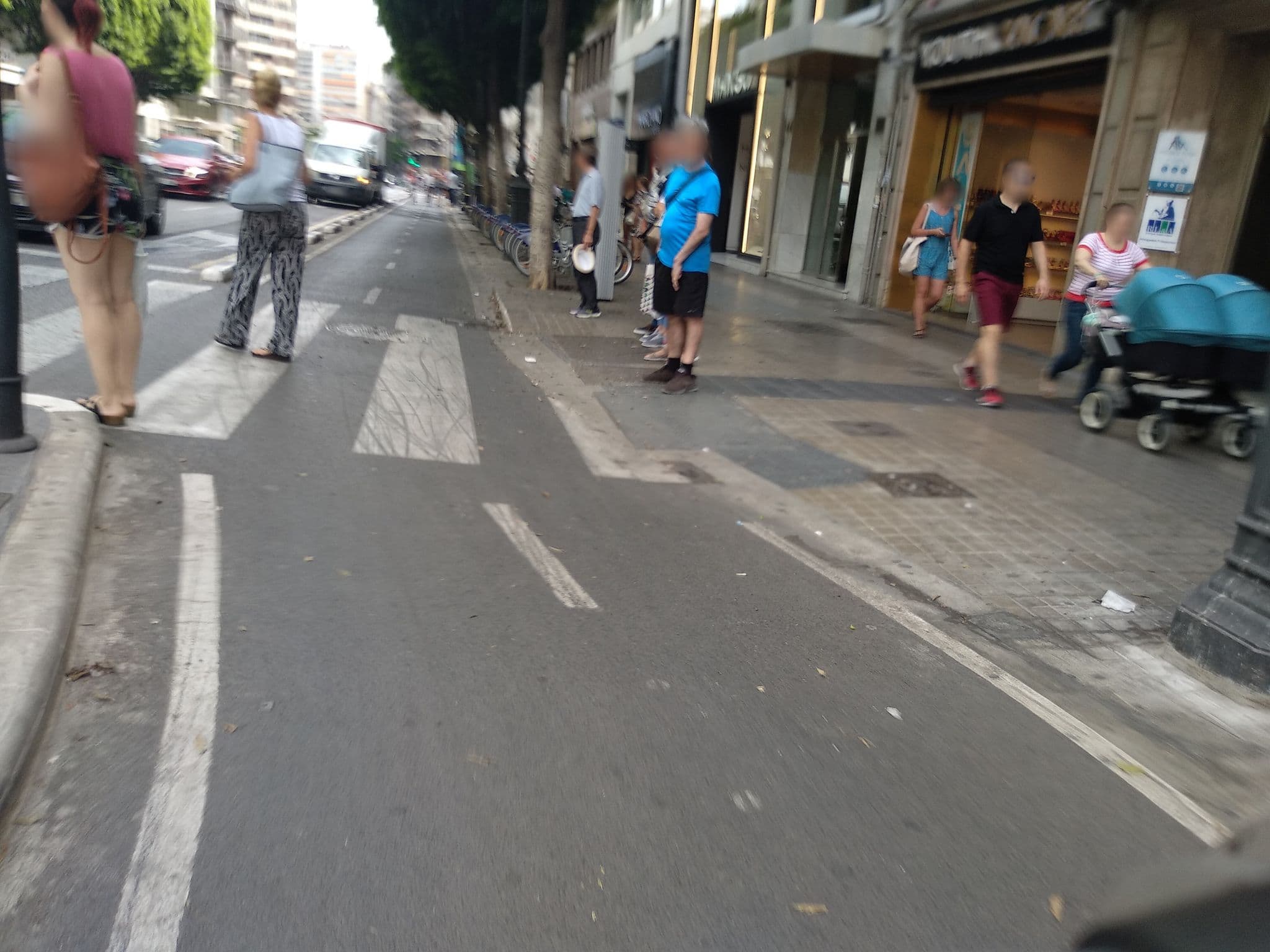 Street view near One Shot Colon 46, Valencia