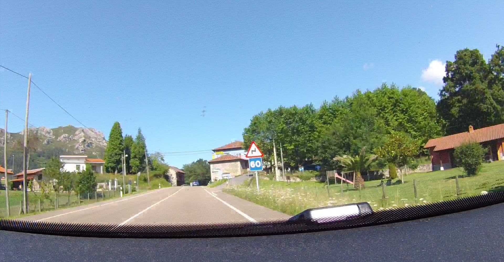 Street view near Apartamentos Rurales La Granda, Cangas de Onís — © VincentVE (CC BY-SA · Mapillary)