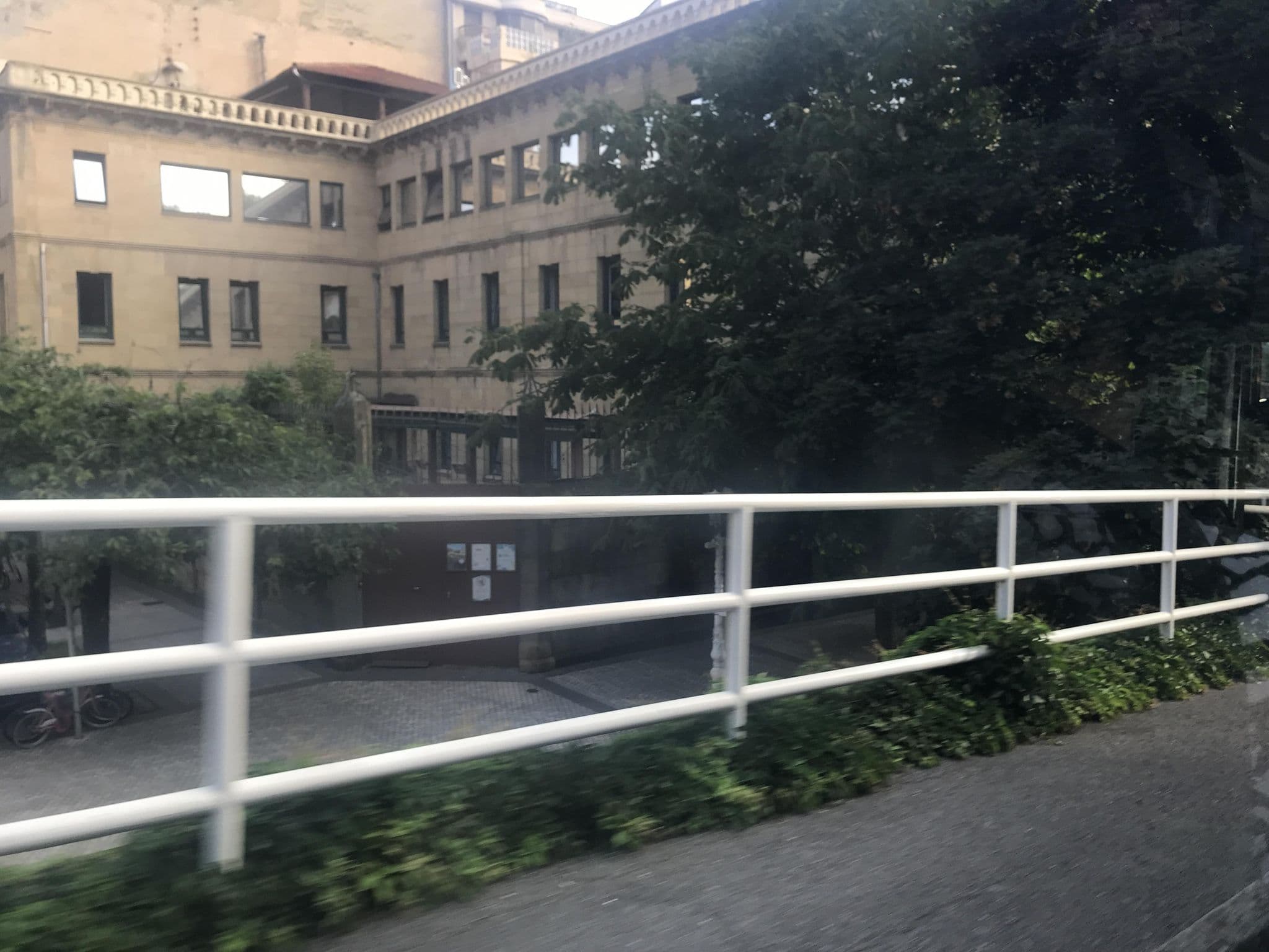 Street view near A room in the city, Donostia / San Sebastián