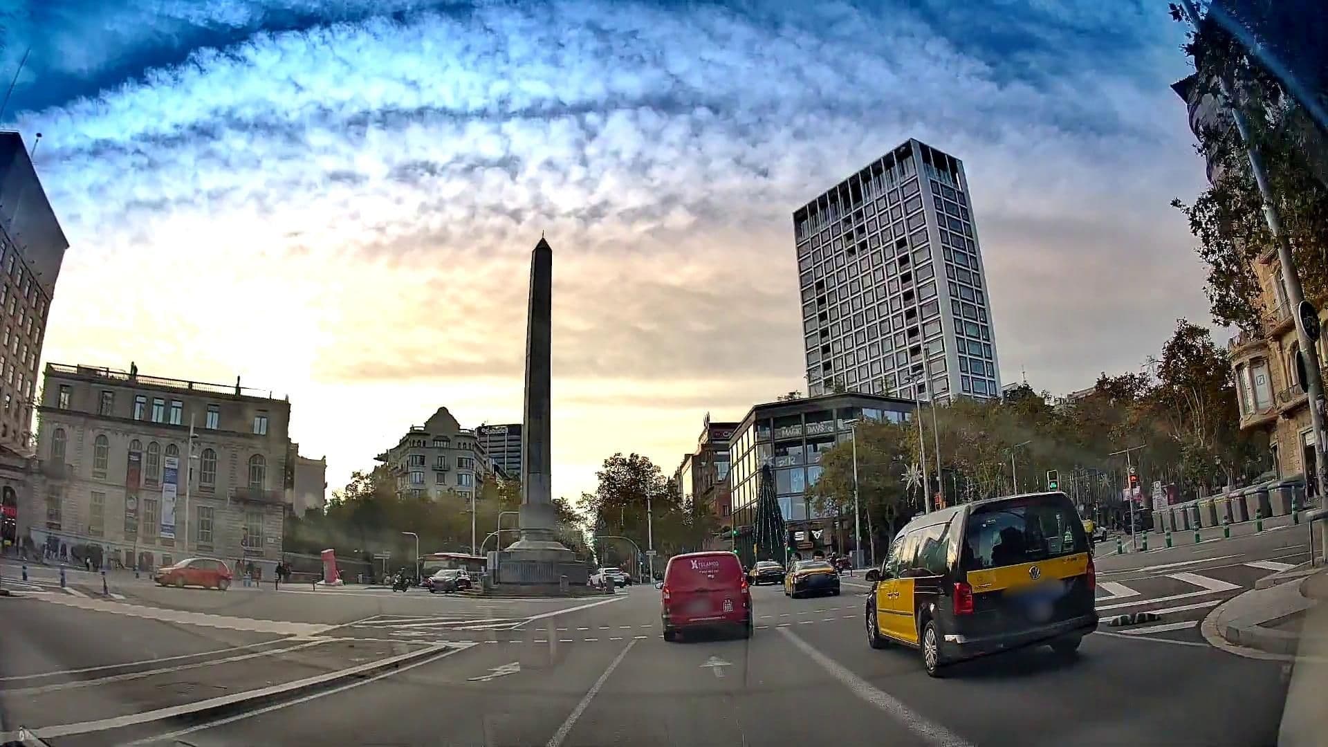 Street view near Hoteles Catalonia, Dreta de l'Eixample — © m_esp_32 (CC BY-SA · Mapillary)