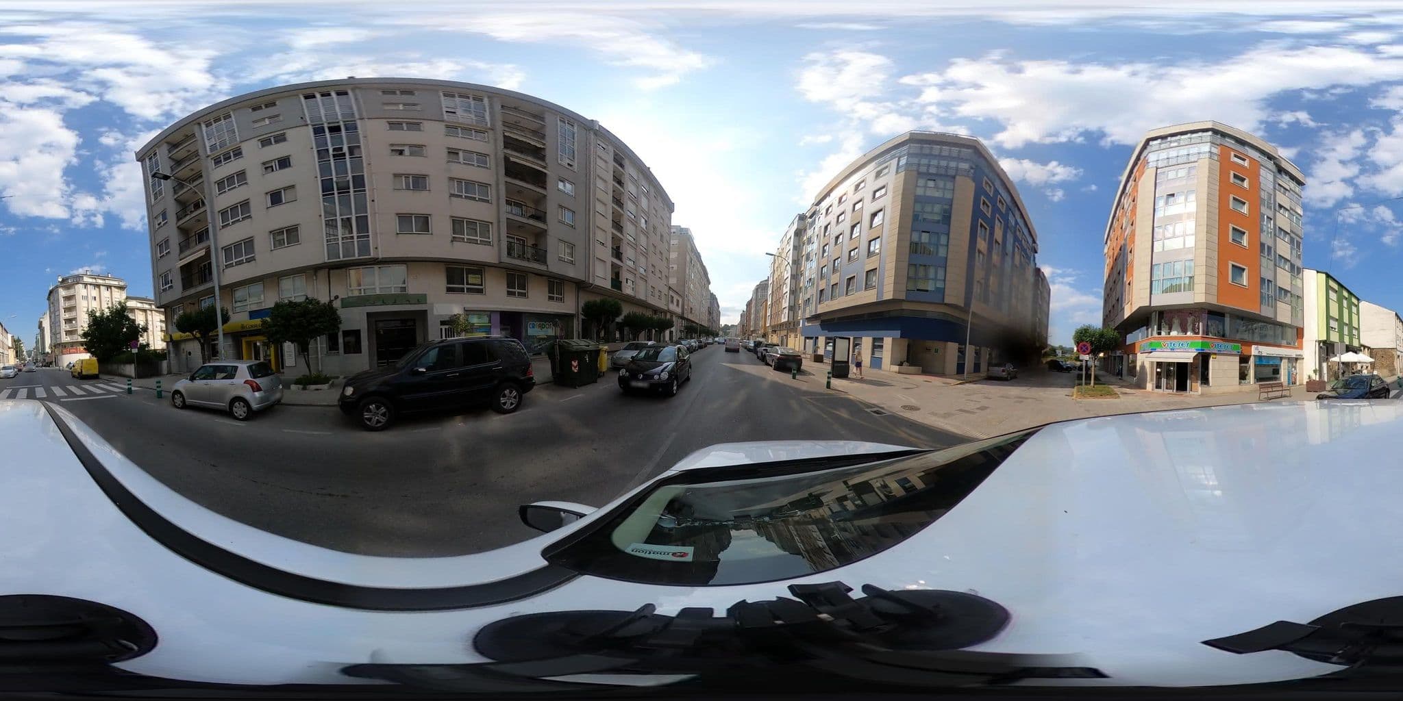 Street view near El Rinconcito de dpCristal, Samos — © jqngarcia (CC BY-SA · Mapillary)