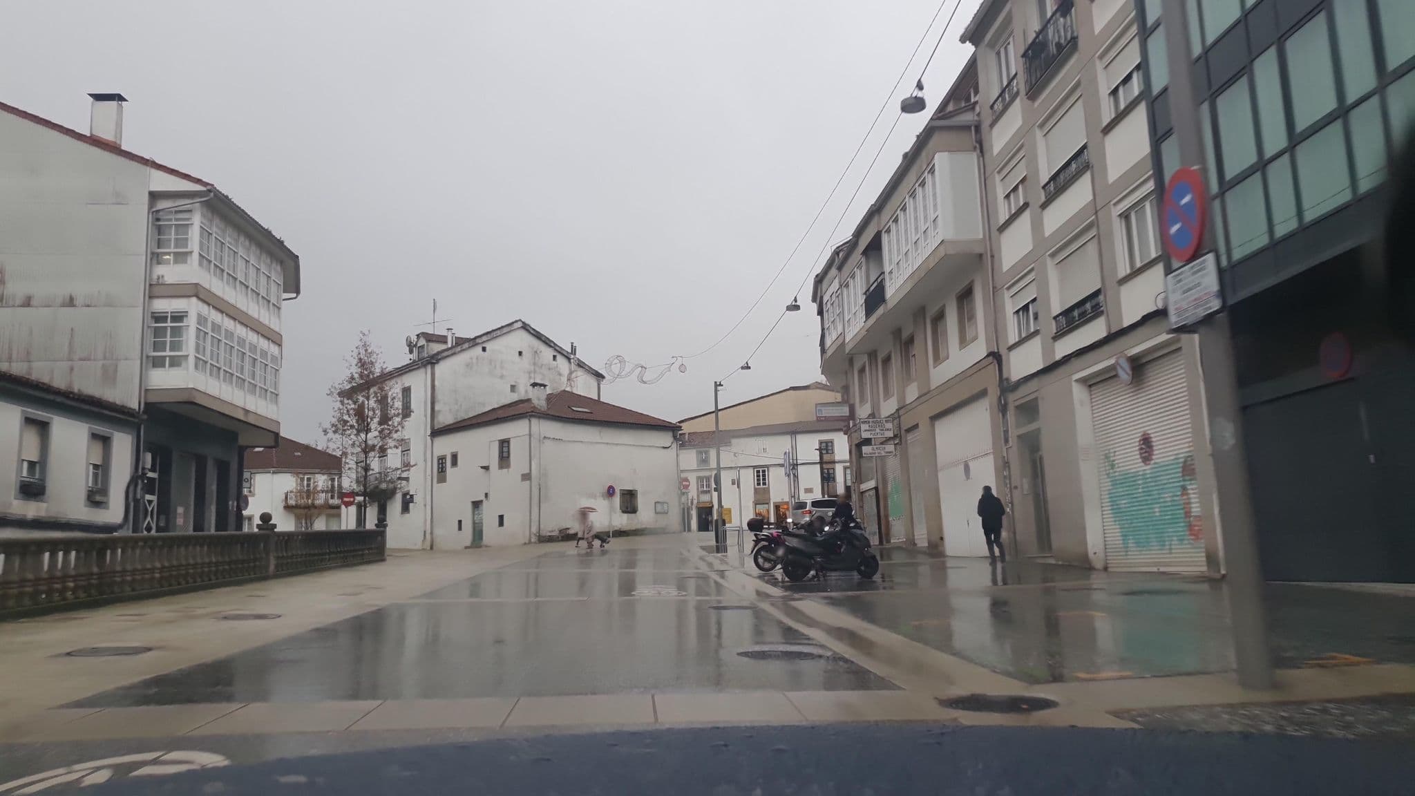 Street view near Stellae Luscofusco, Santiago de Compostela