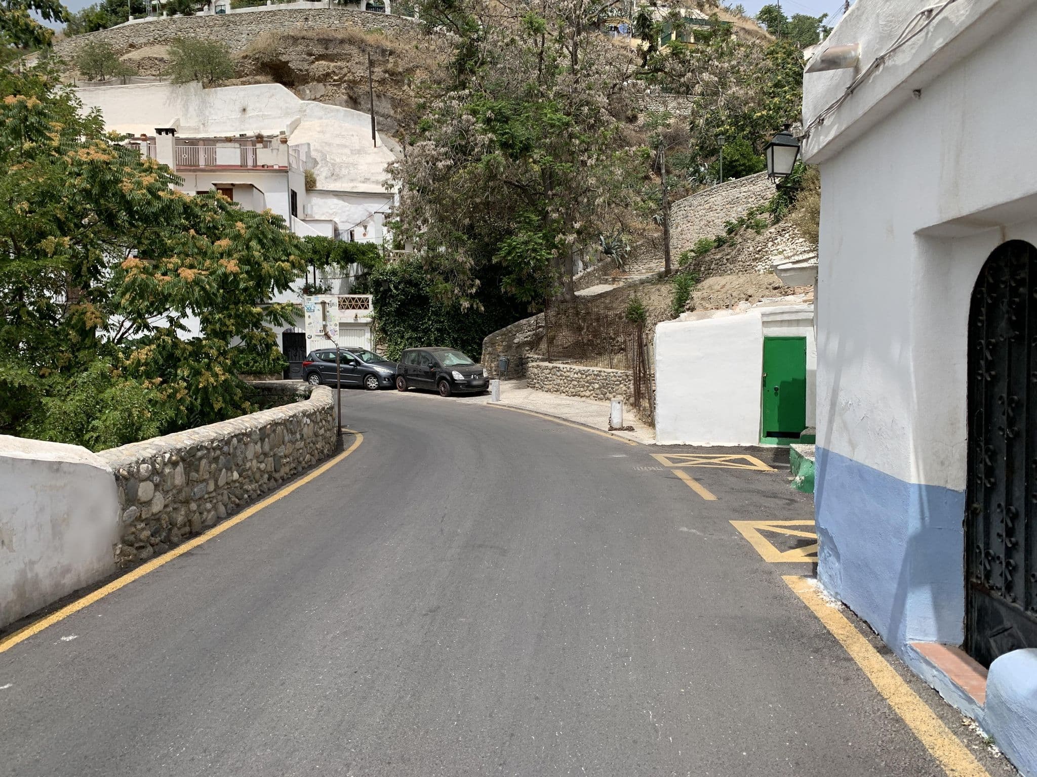 Street view near Cueva Lindaraja, Granada
