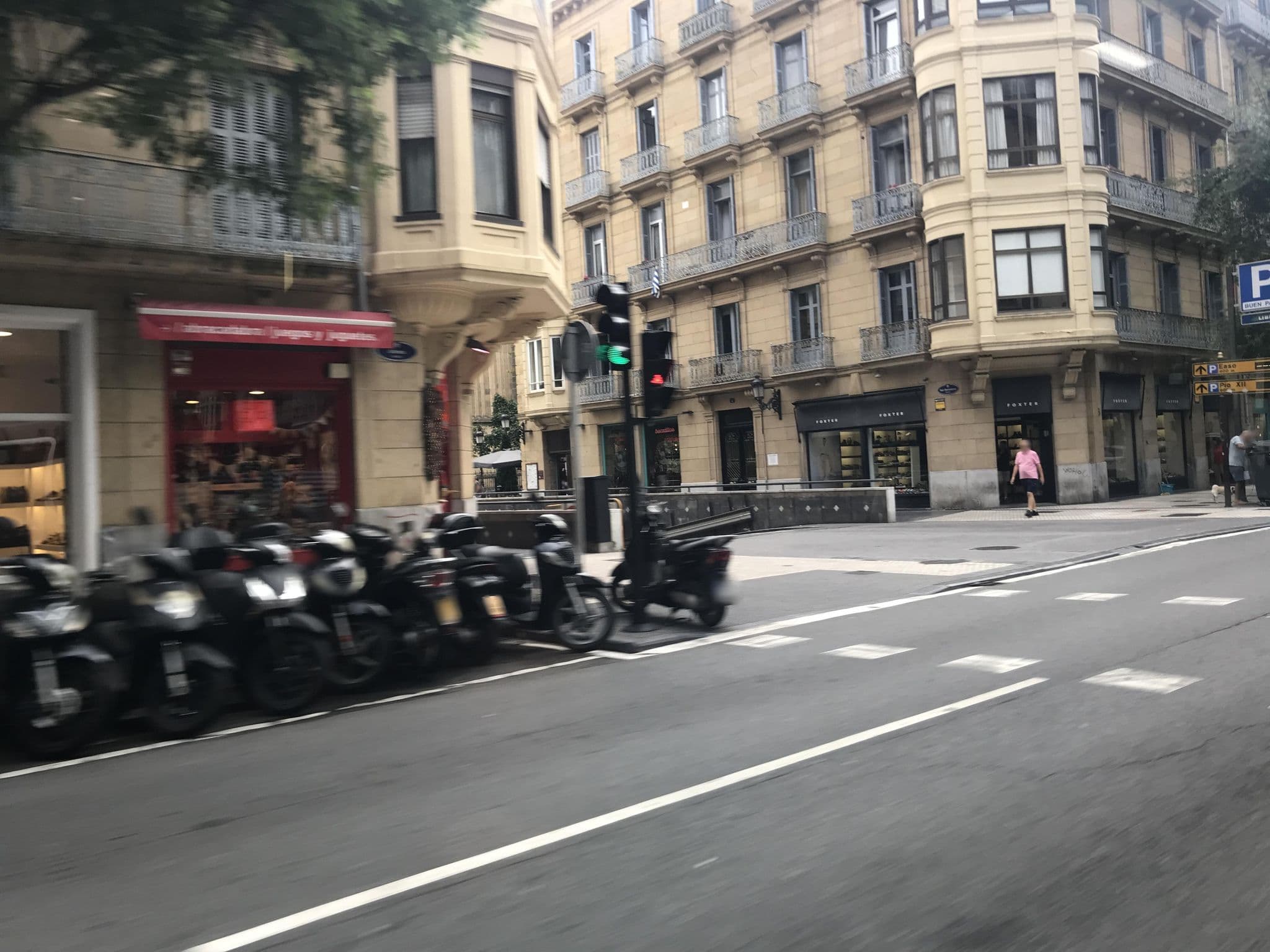Street view near Buenpas, Donostia / San Sebastián — © miguel_andrade (CC BY-SA · Mapillary)