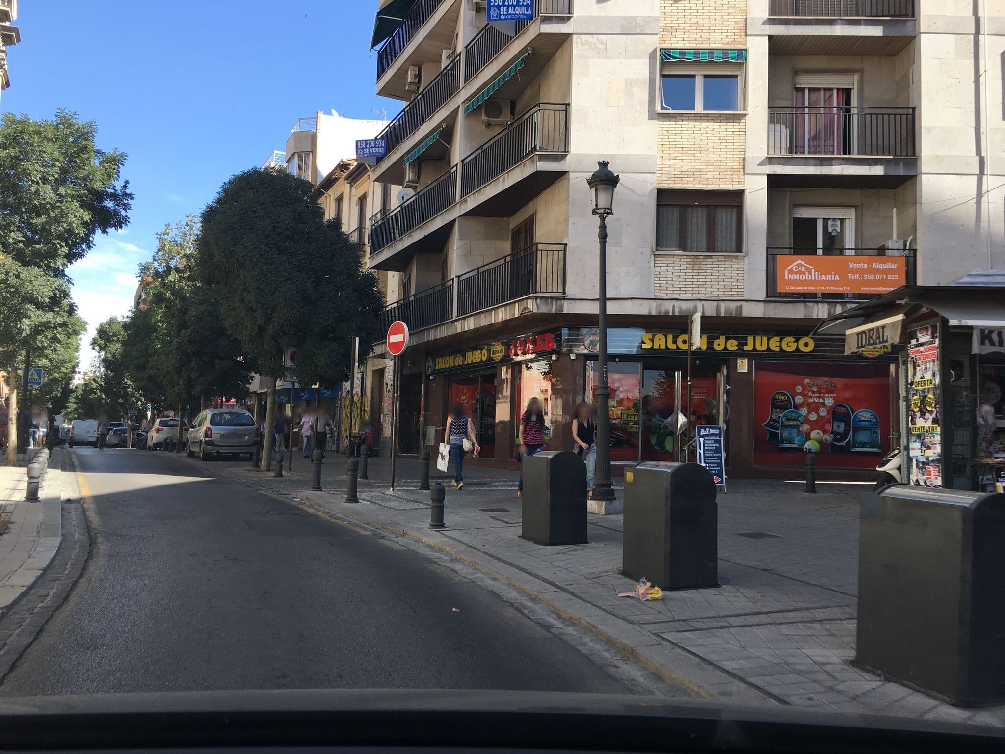 Street view near Hostal Arriola, Granada