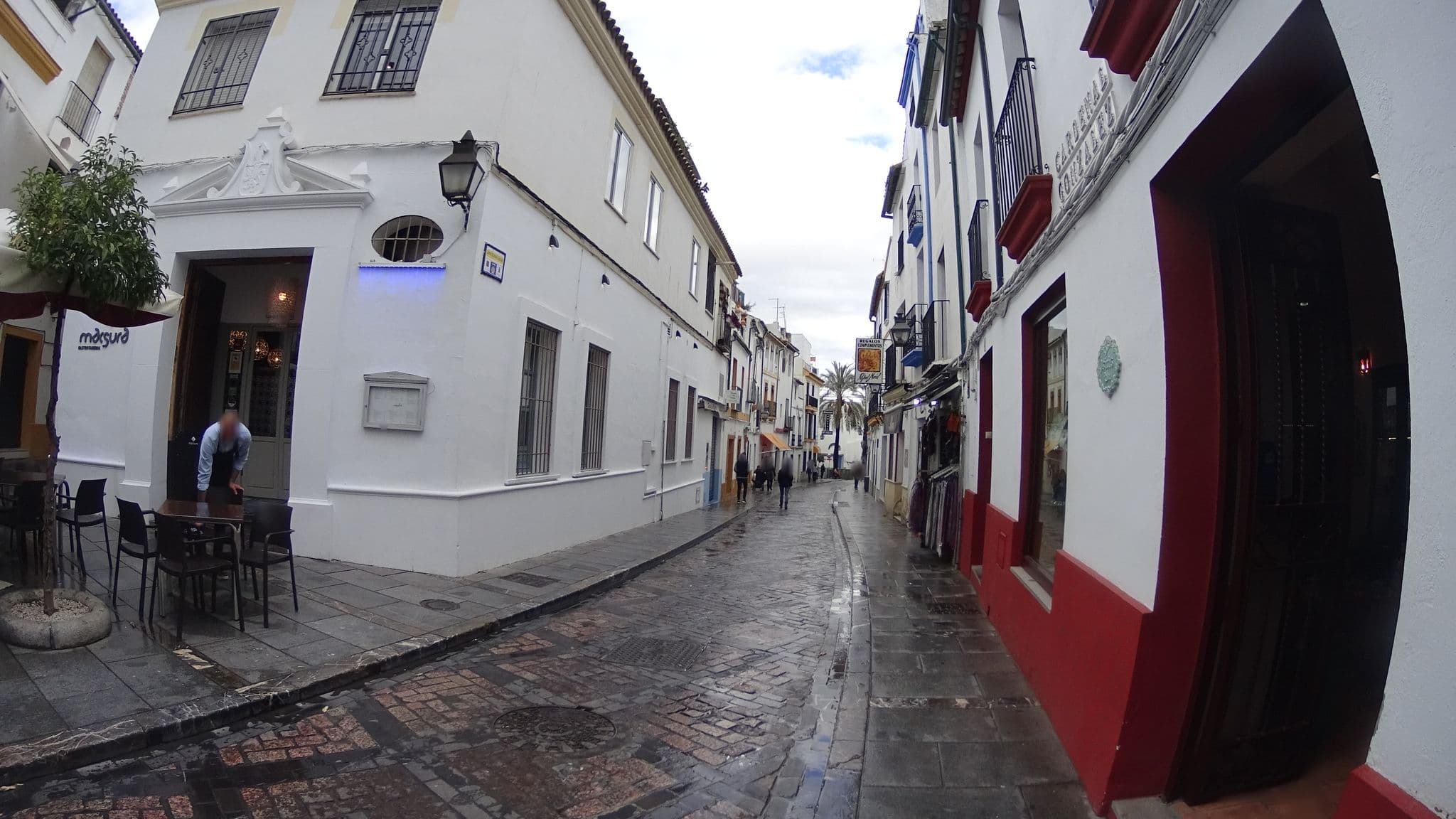 Street view near El Aljibe, Córdoba