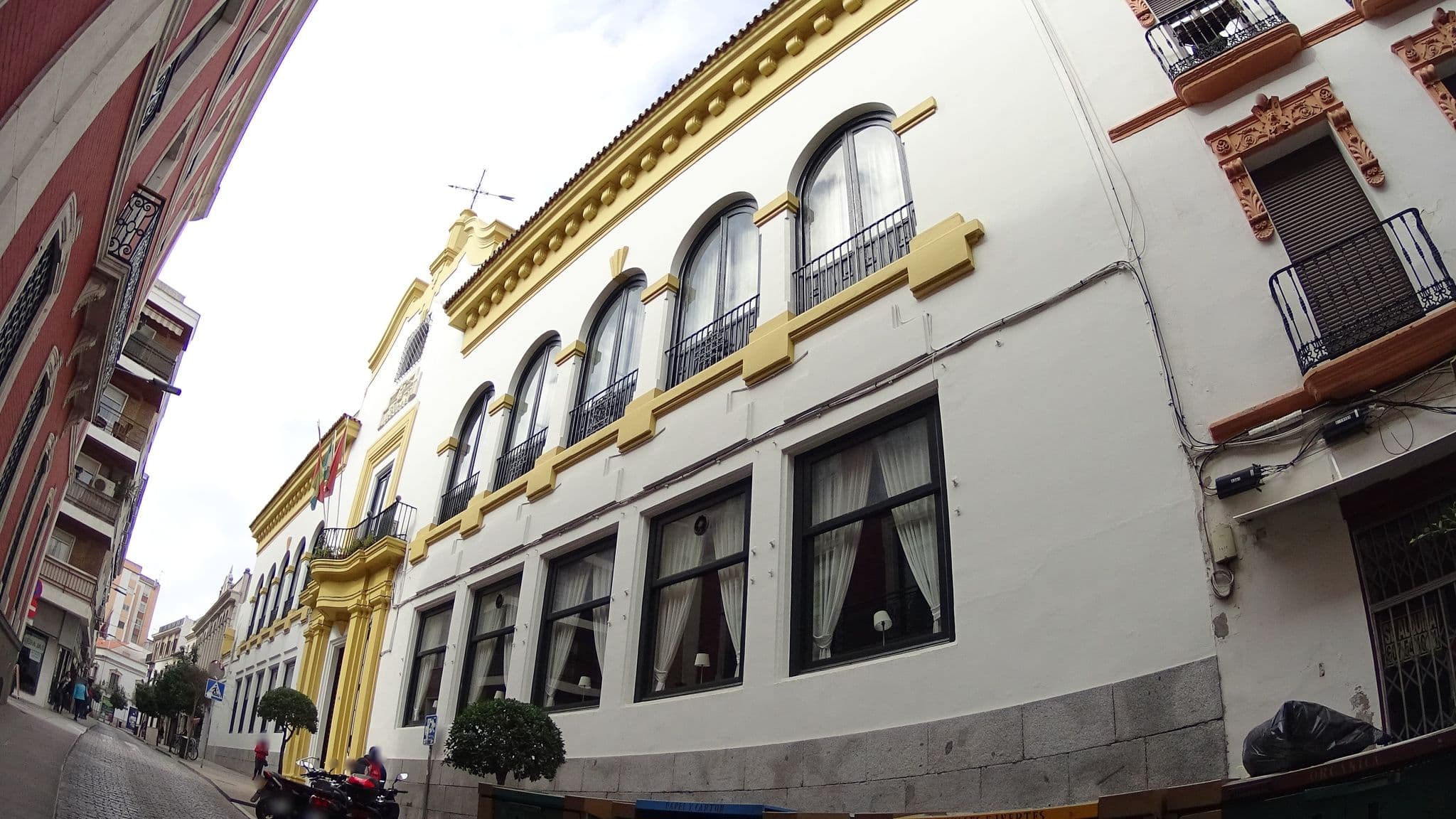 Street view near Eurostars Azahar, Córdoba