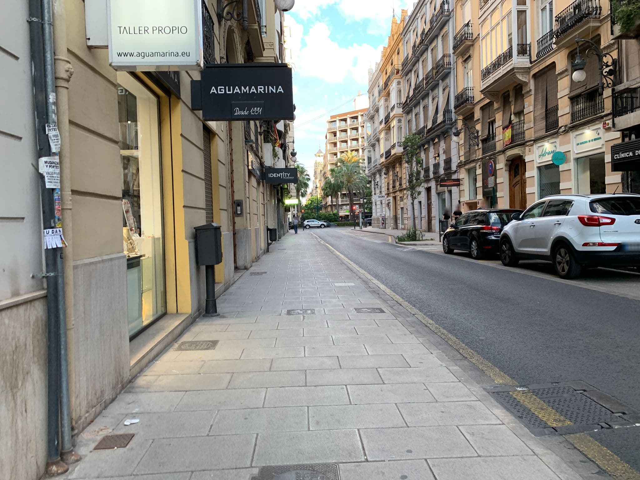 Street view near Hotel Blanq Gran Via, Valencia
