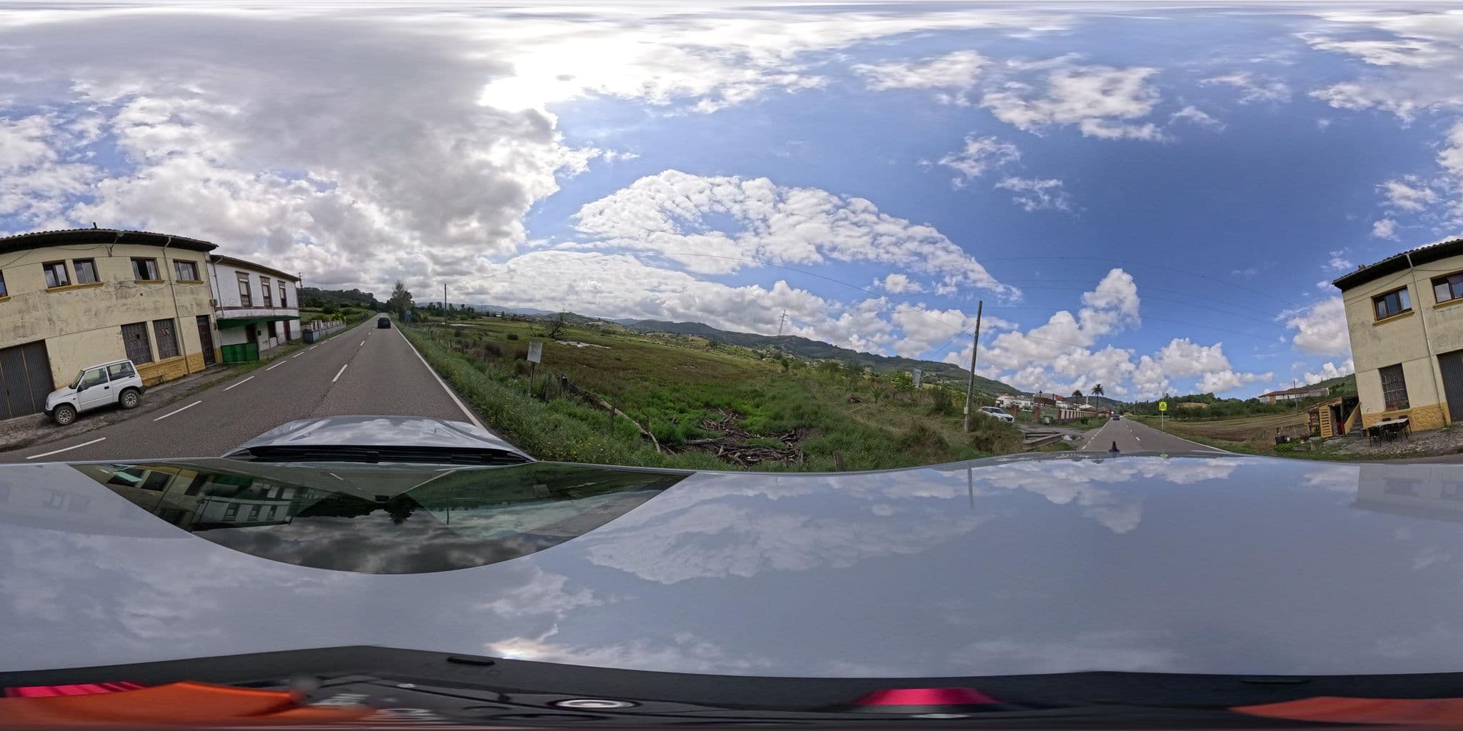 Street view near Albergue La Casa de Montse, Villaviciosa — © yannakis (CC BY-SA · Mapillary)