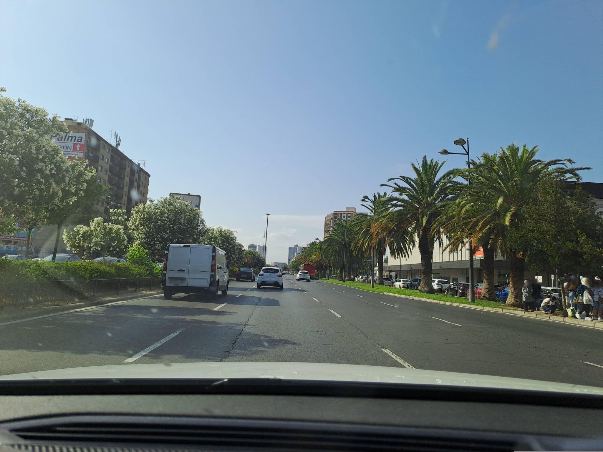 Street view near Novotel Valencia Lavant, Valencia