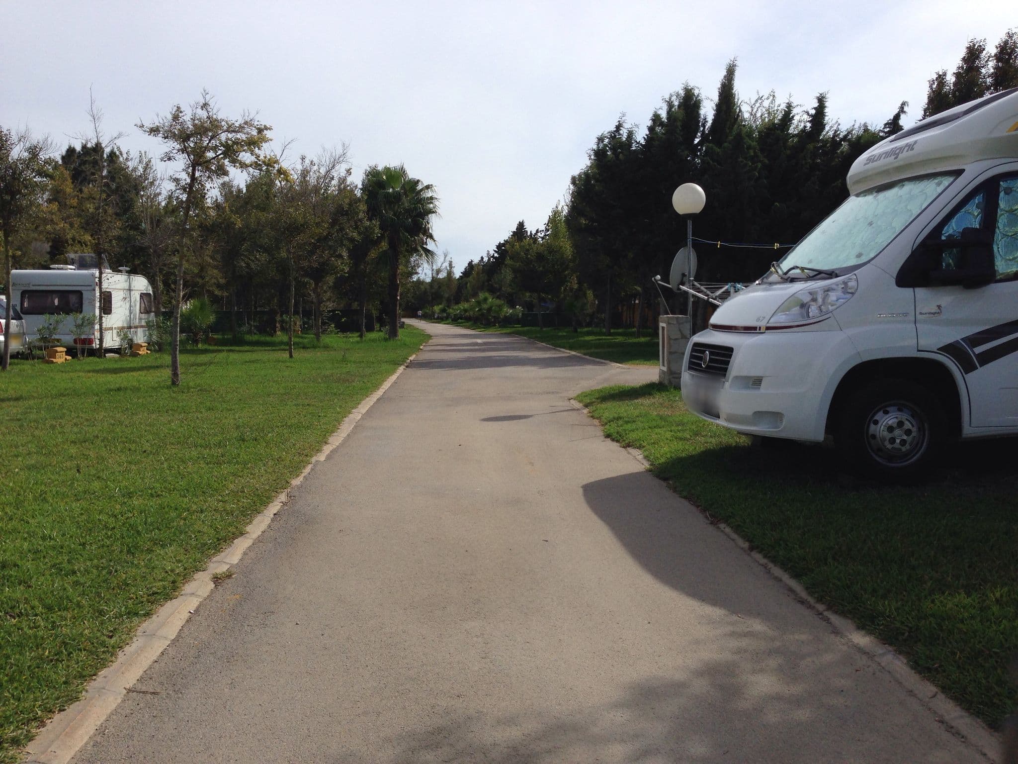 Street view near Camping Roche, Conil de la Frontera — © flidolin (CC BY-SA · Mapillary)