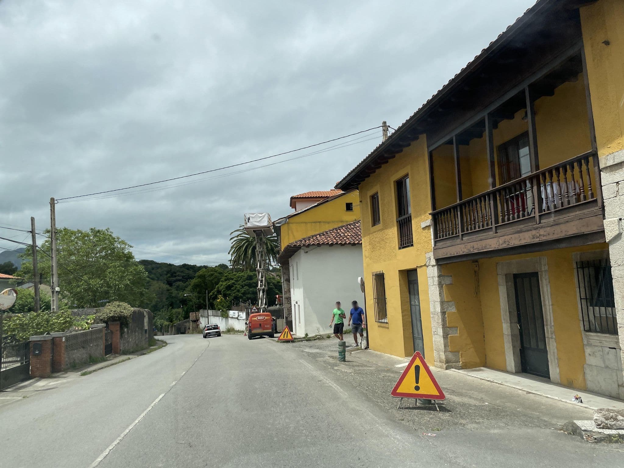 Street view near El Camin, Llanes — © seraq (CC BY-SA · Mapillary)