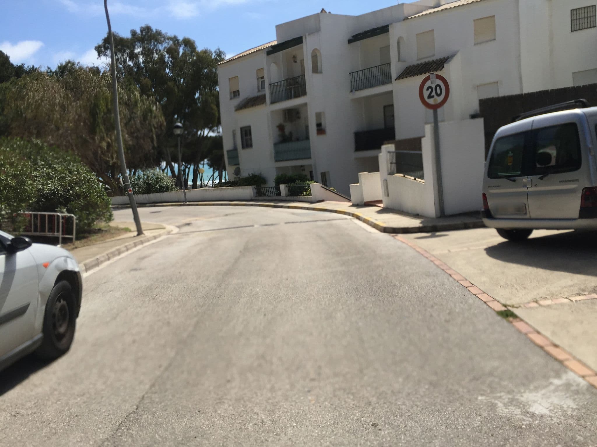 Street view near Apartment Las tres piedras, Conil de la Frontera — © flidolin (CC BY-SA · Mapillary)