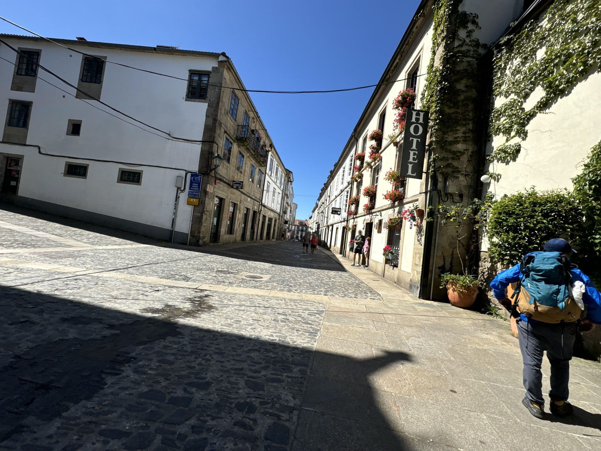Street view near Hospedaje Mera, Santiago de Compostela