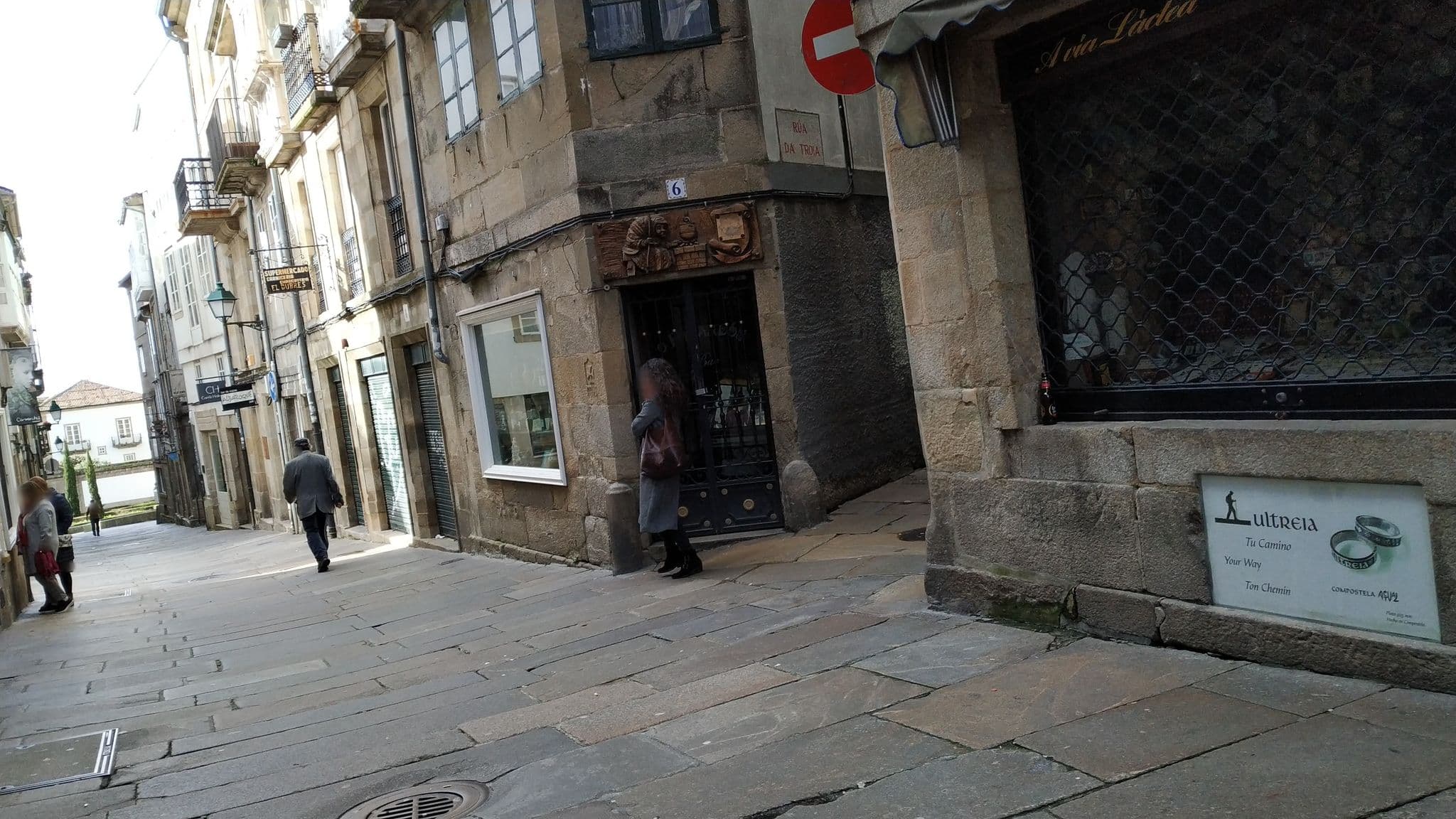 Street view near Hospedaje San Pelayo, Santiago de Compostela
