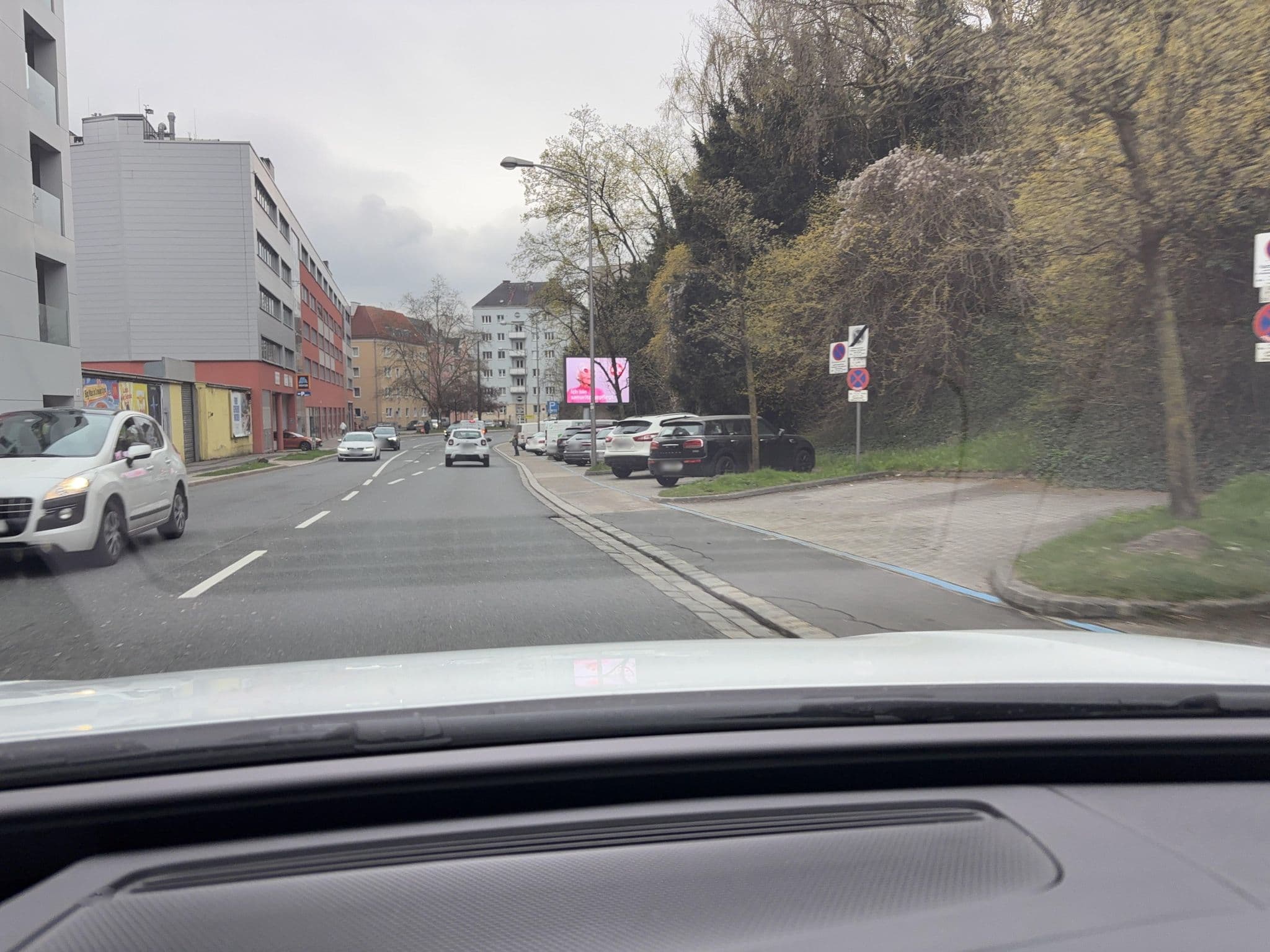 Street view near Limehome Linz, Linz — © berndschiller (CC BY-SA · Mapillary)