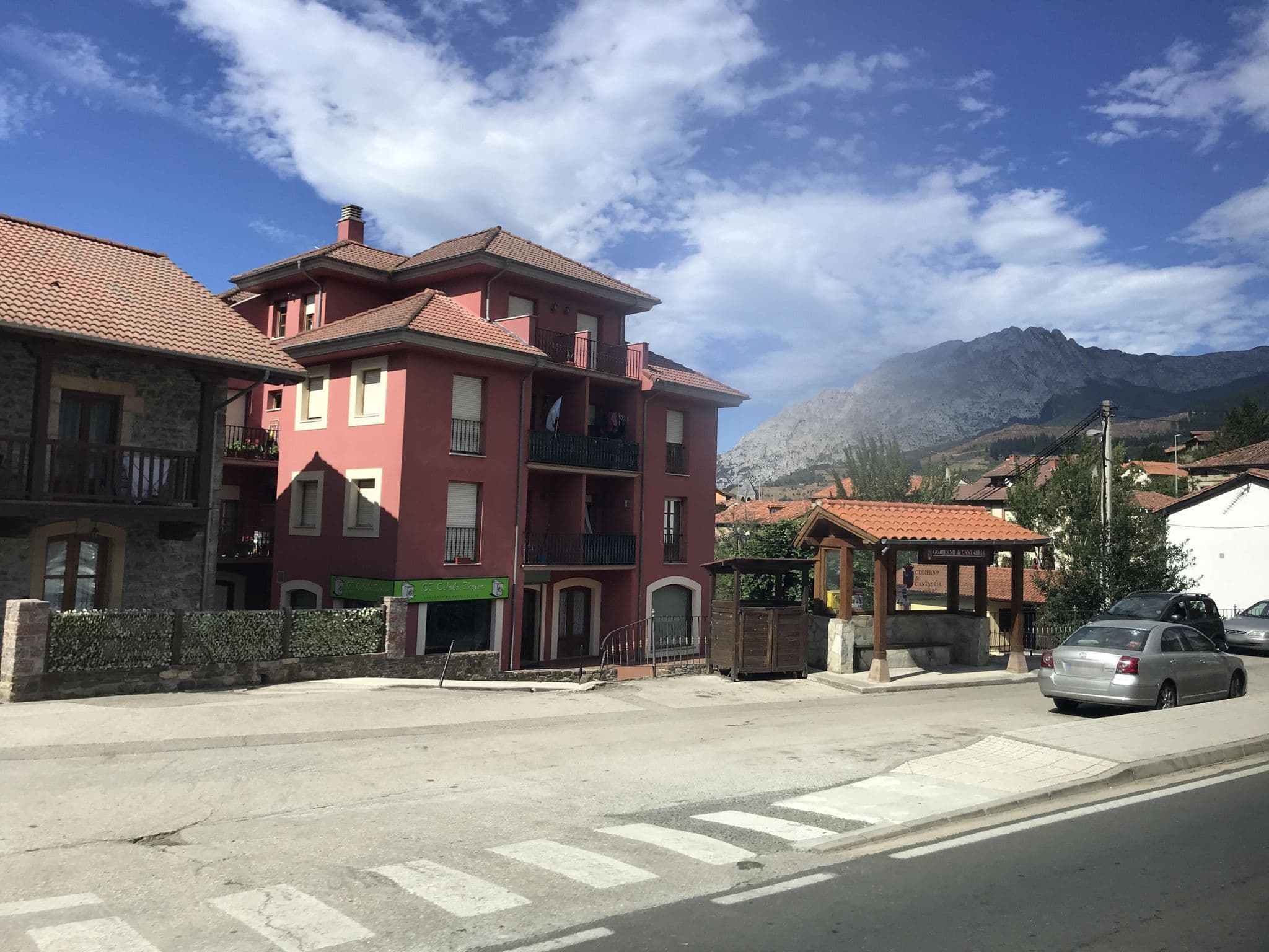 Street view near Hostal Toscana, Potes