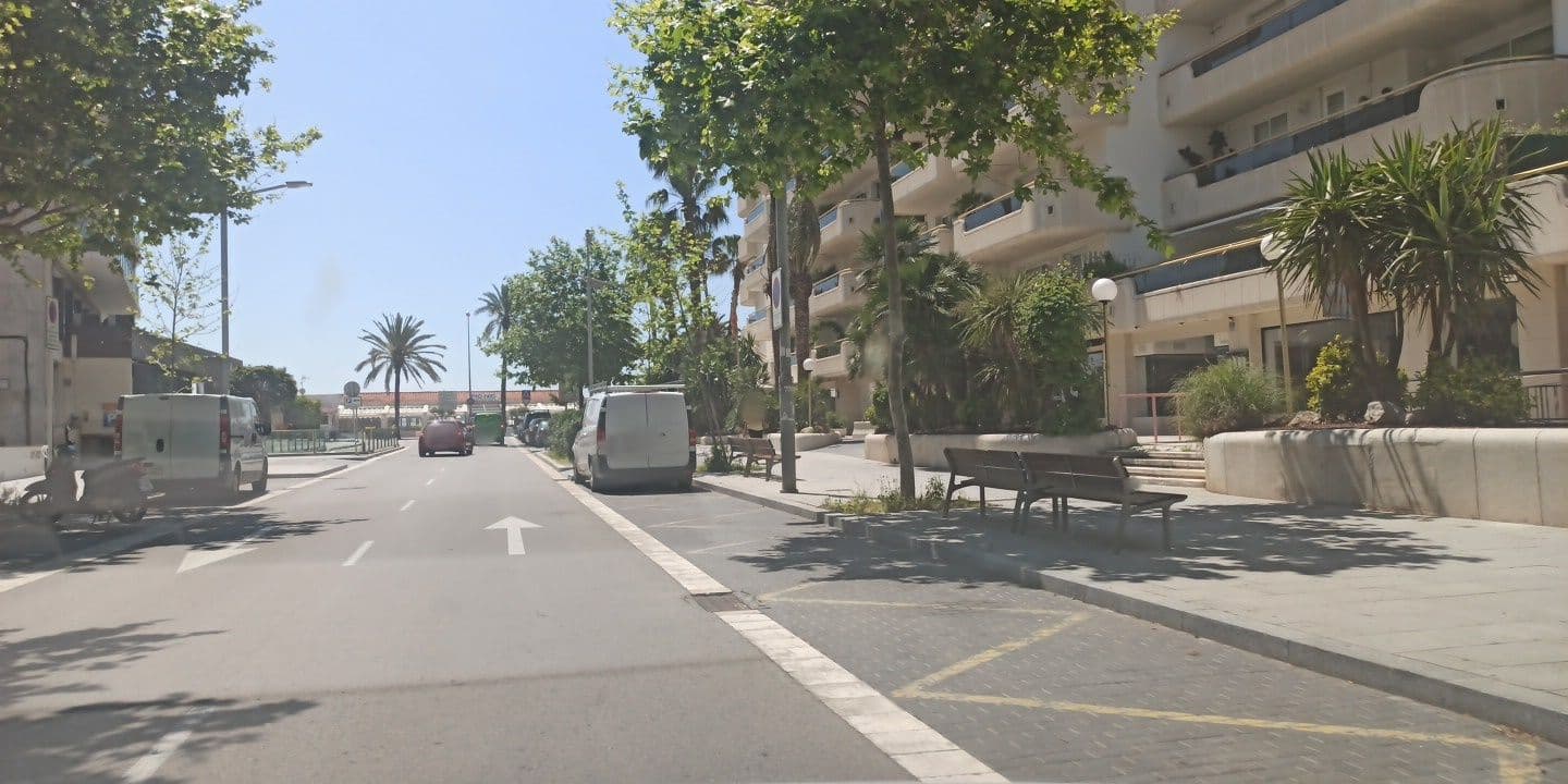 Street view near Hotel MiM Sitges, Sitges — © yopaseopor (CC BY-SA · Mapillary)