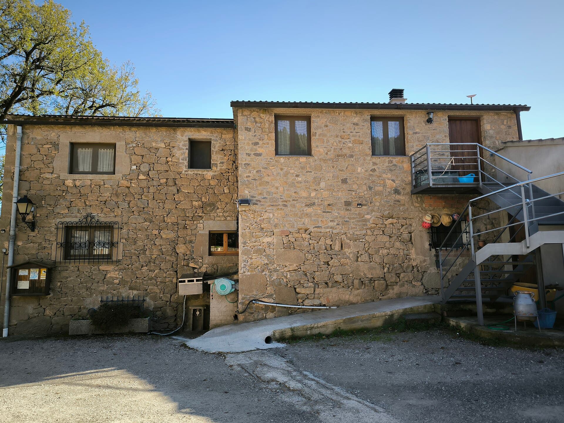 Càmping Cal Paradís (via Wikimedia Commons, CC BY-SA 4.0)